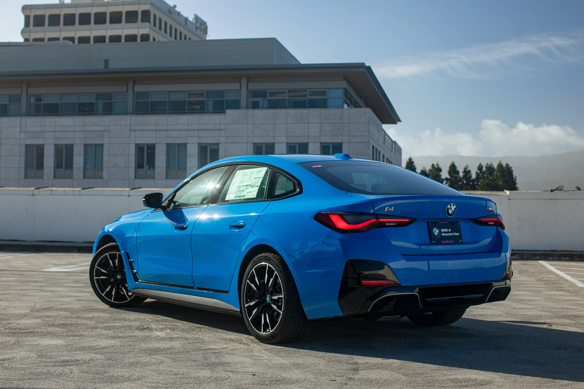 Voodoo Blue BMW i4