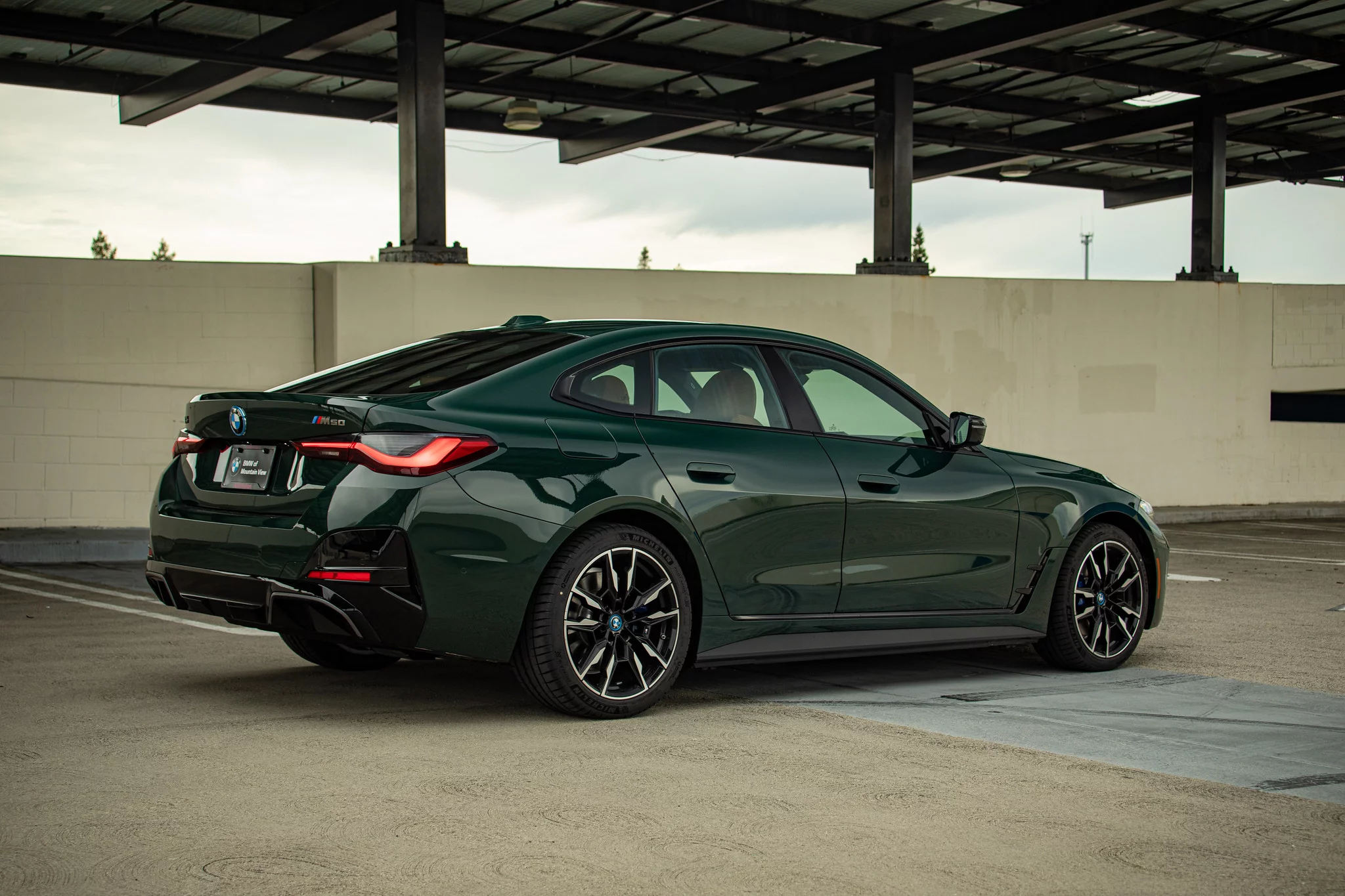 Goodwood Green BMW i4
