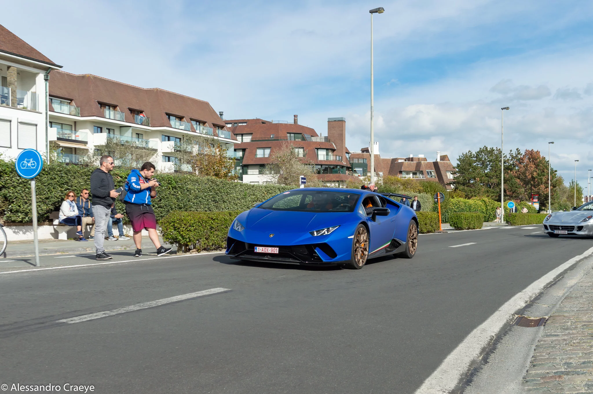 Blu Aegeus Lamborghini Huracán