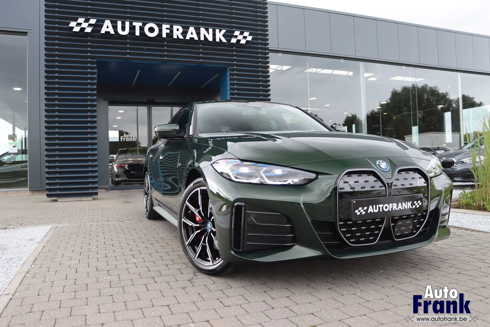 Sanremo Green BMW i4