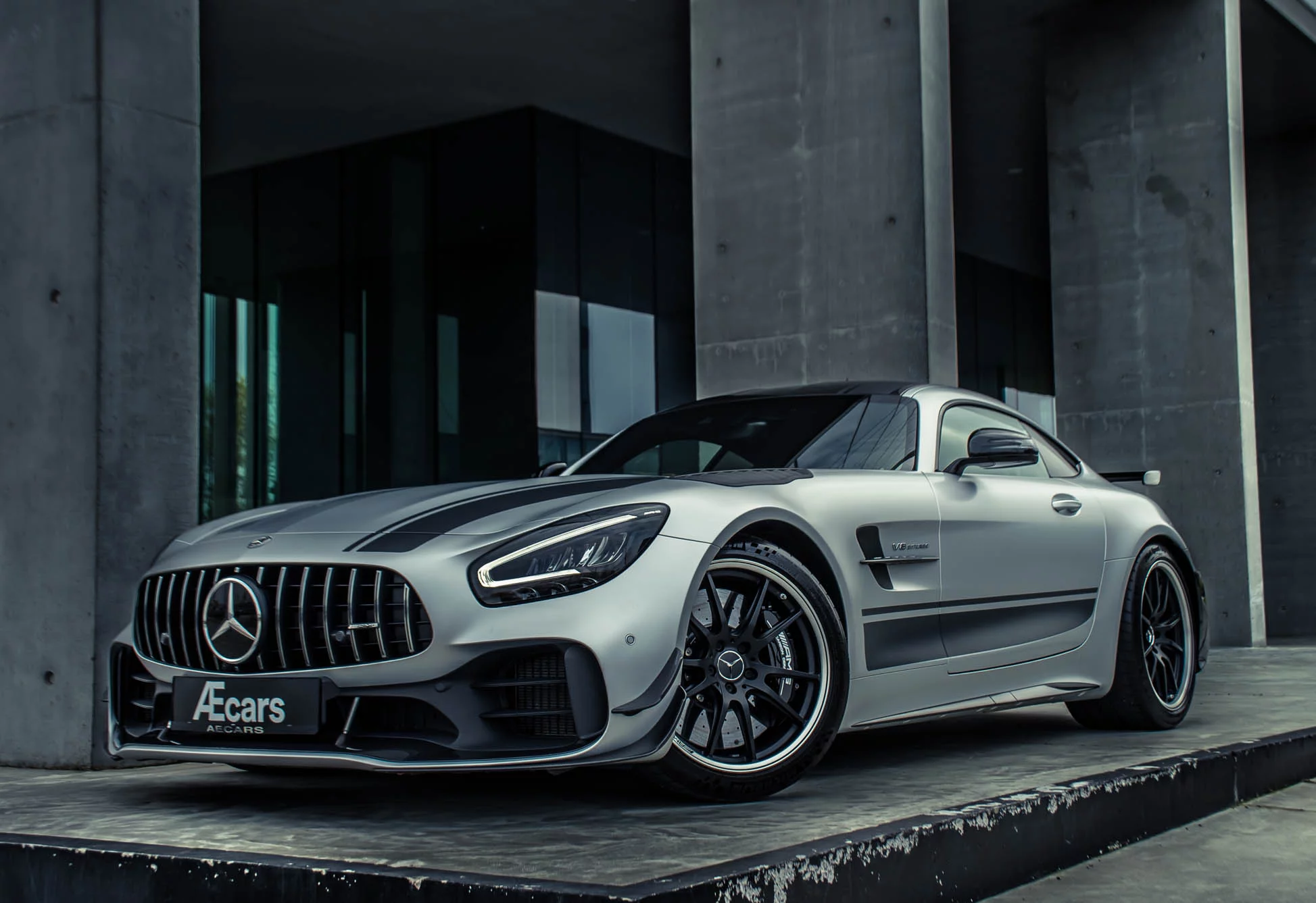 Iridium Silver Magno Mercedes-AMG GT