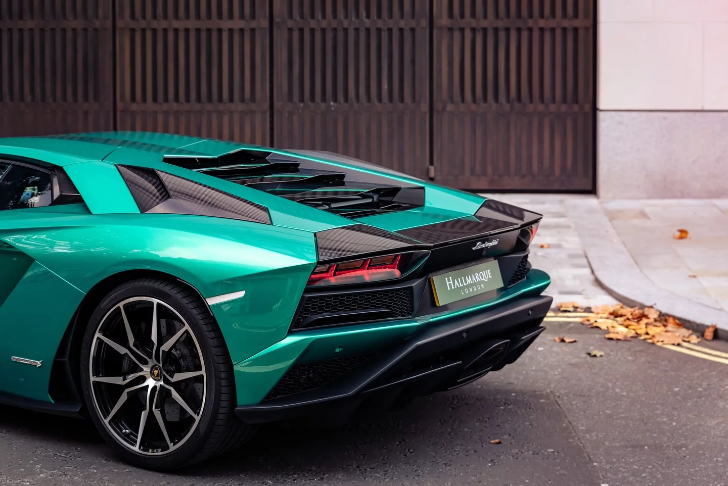 Verde Ocno Lamborghini Aventador
