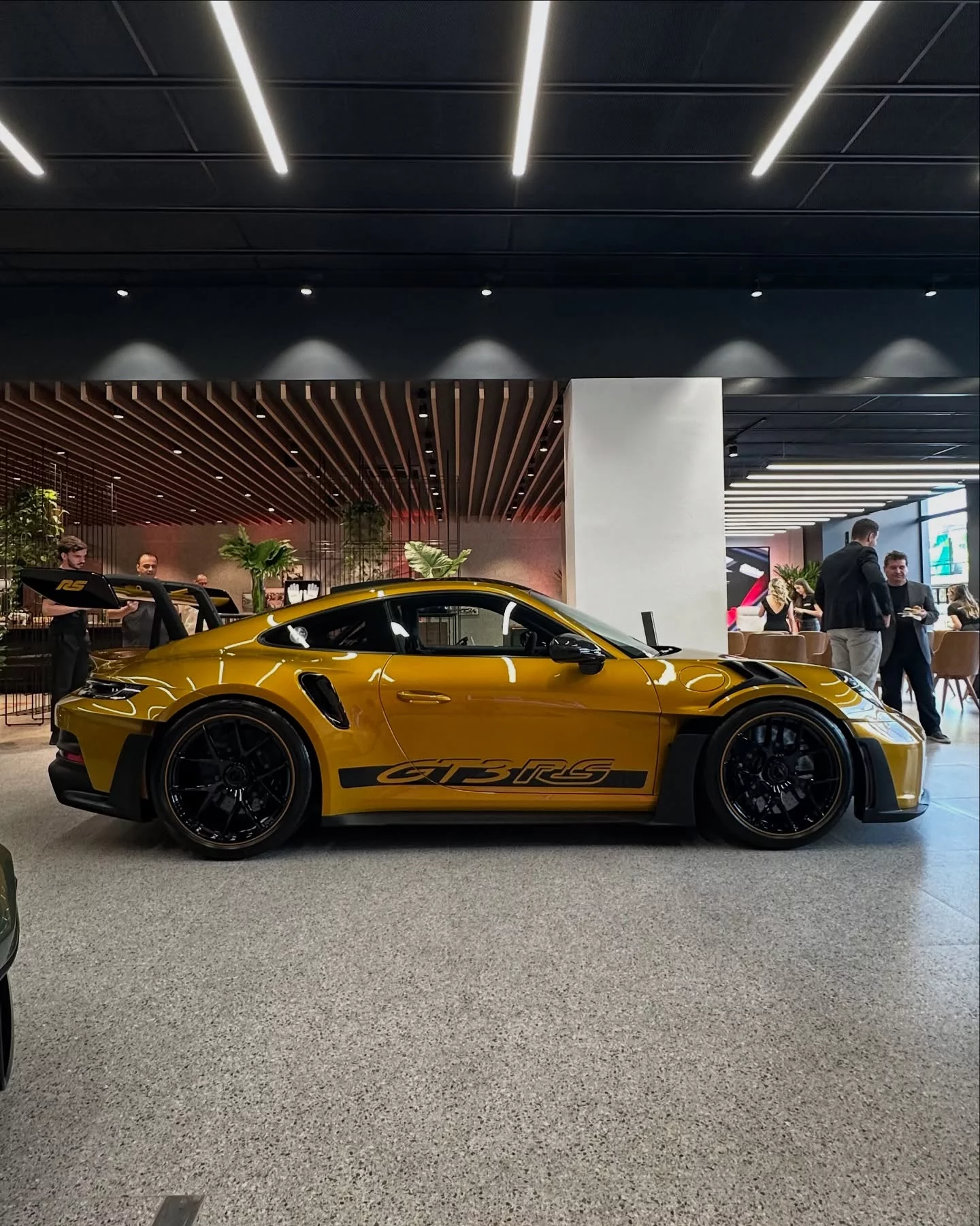 Explosive Gold Chromaflair Porsche 911 GT3 RS