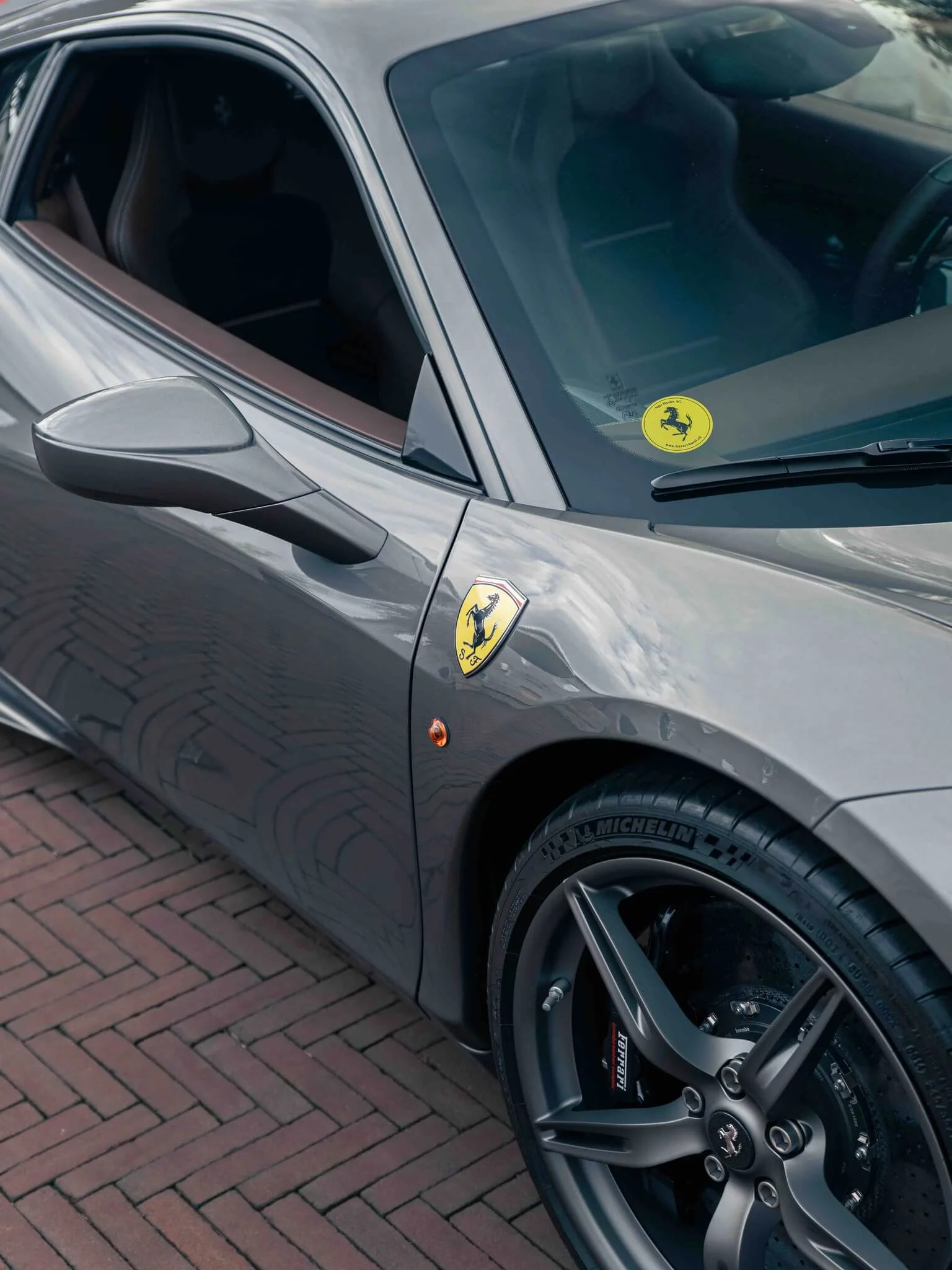 Grigio Ferro Ferrari 458