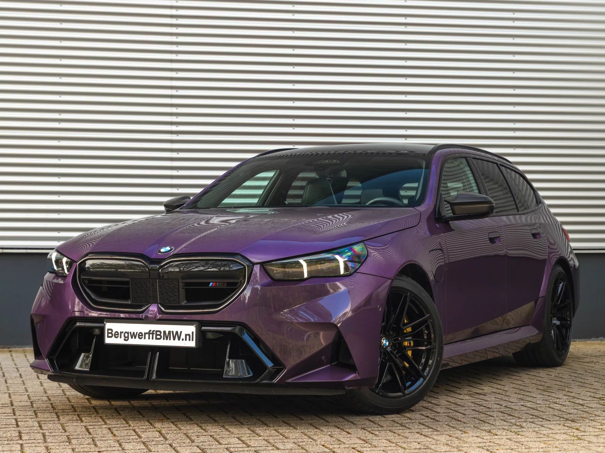 Daytona Violet BMW M5