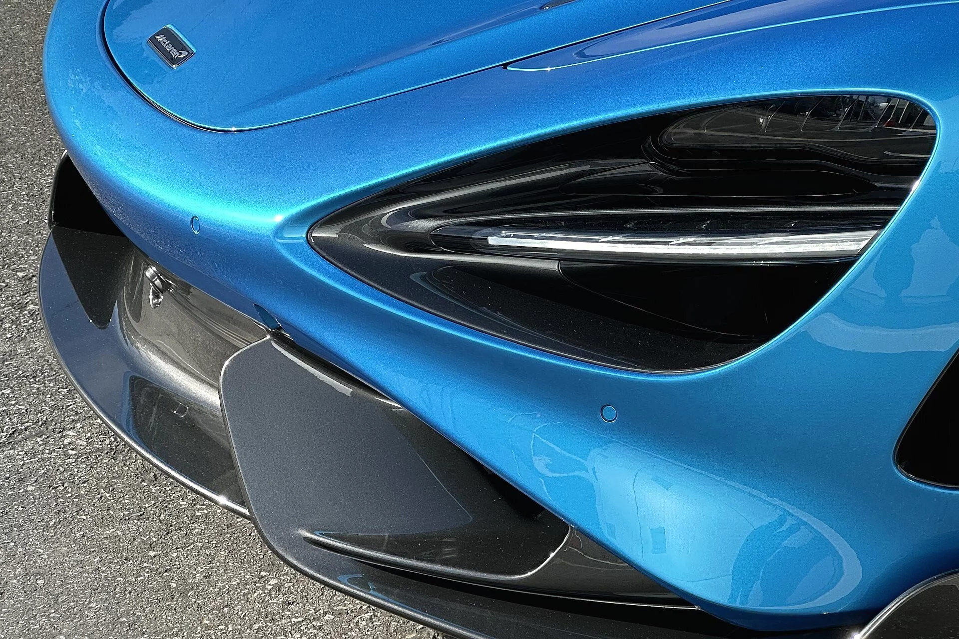 Ludus Blue McLaren 765LT