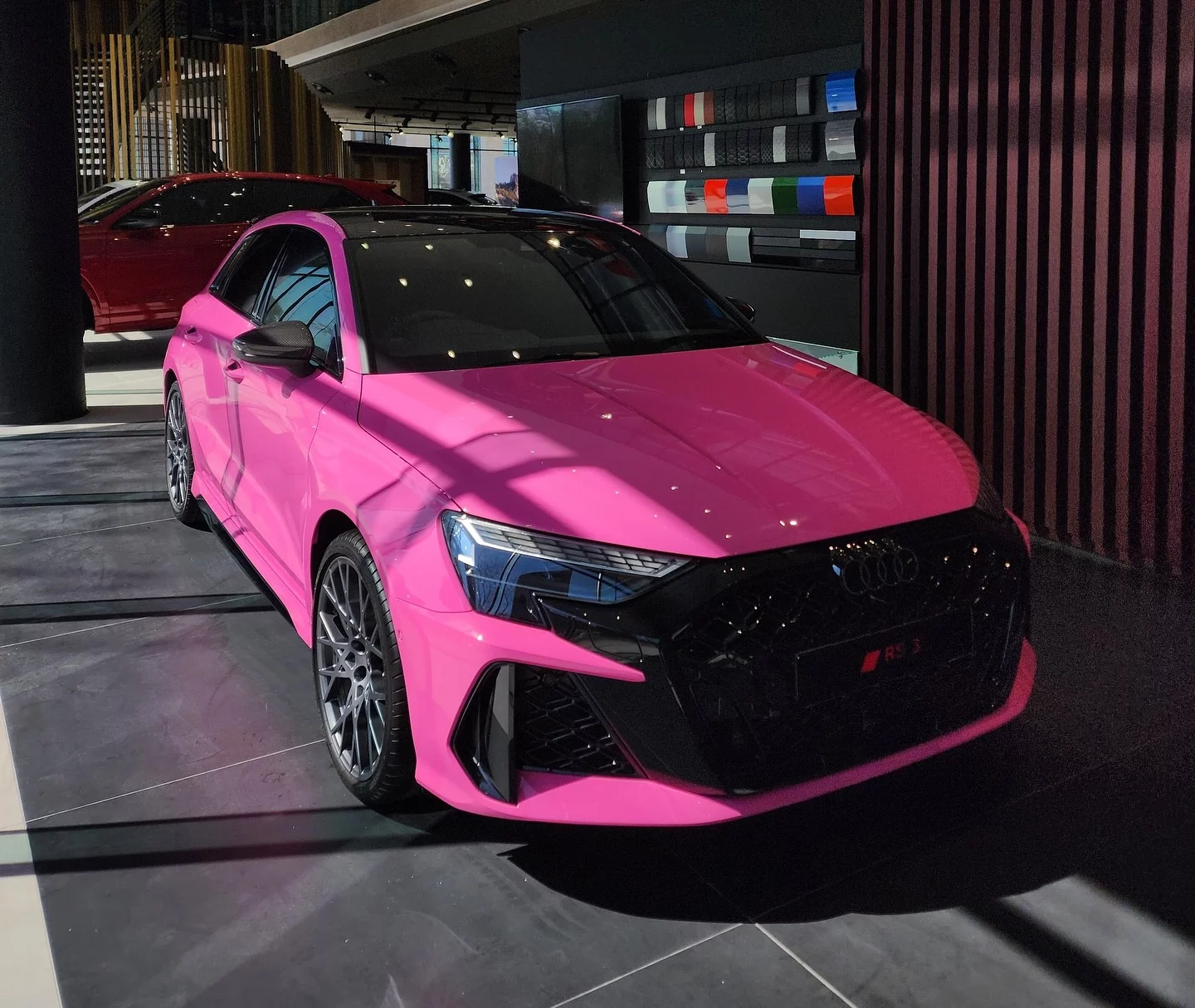 Traffic Purple Audi RS3