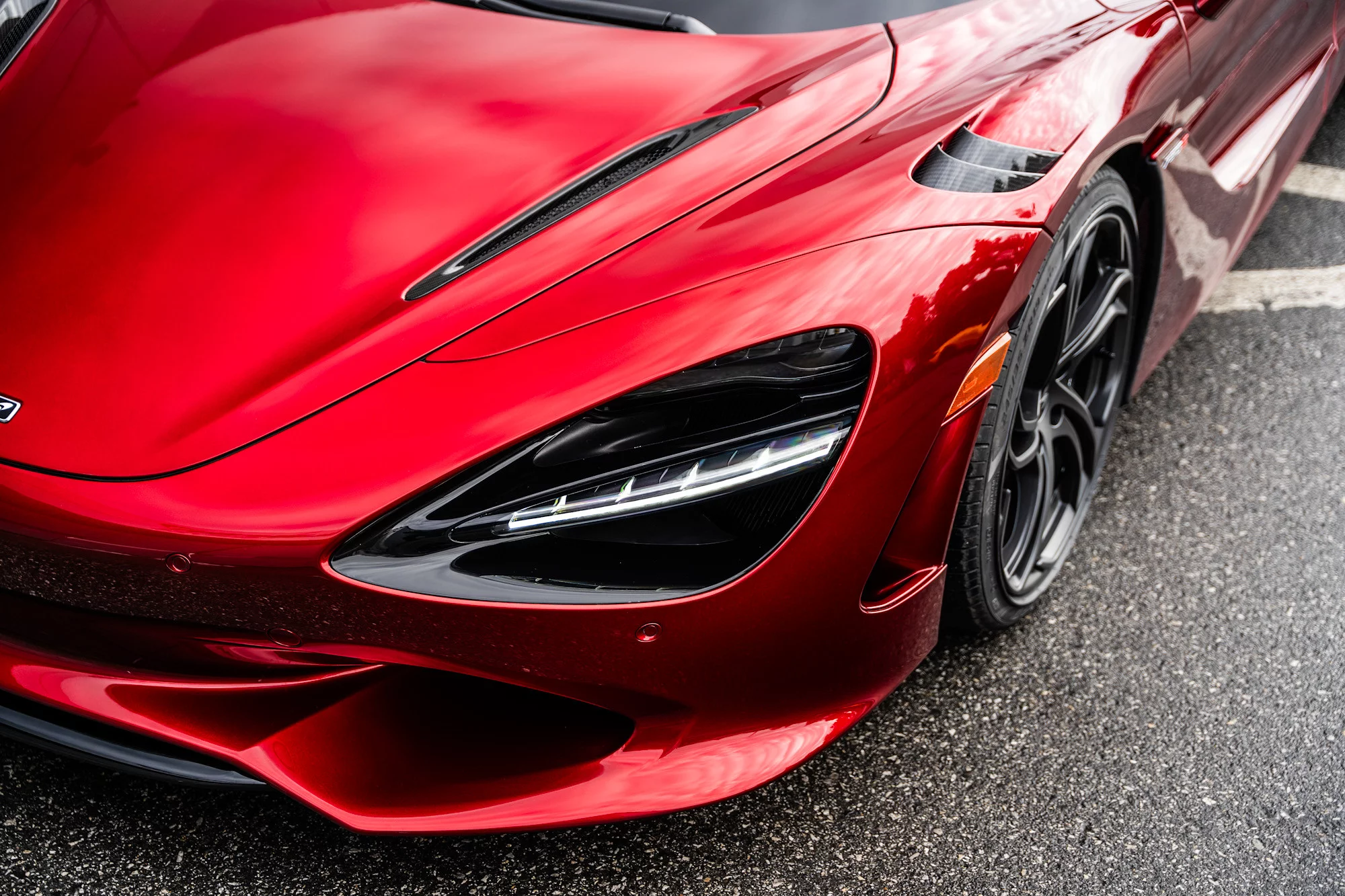Volcano Red McLaren 750S