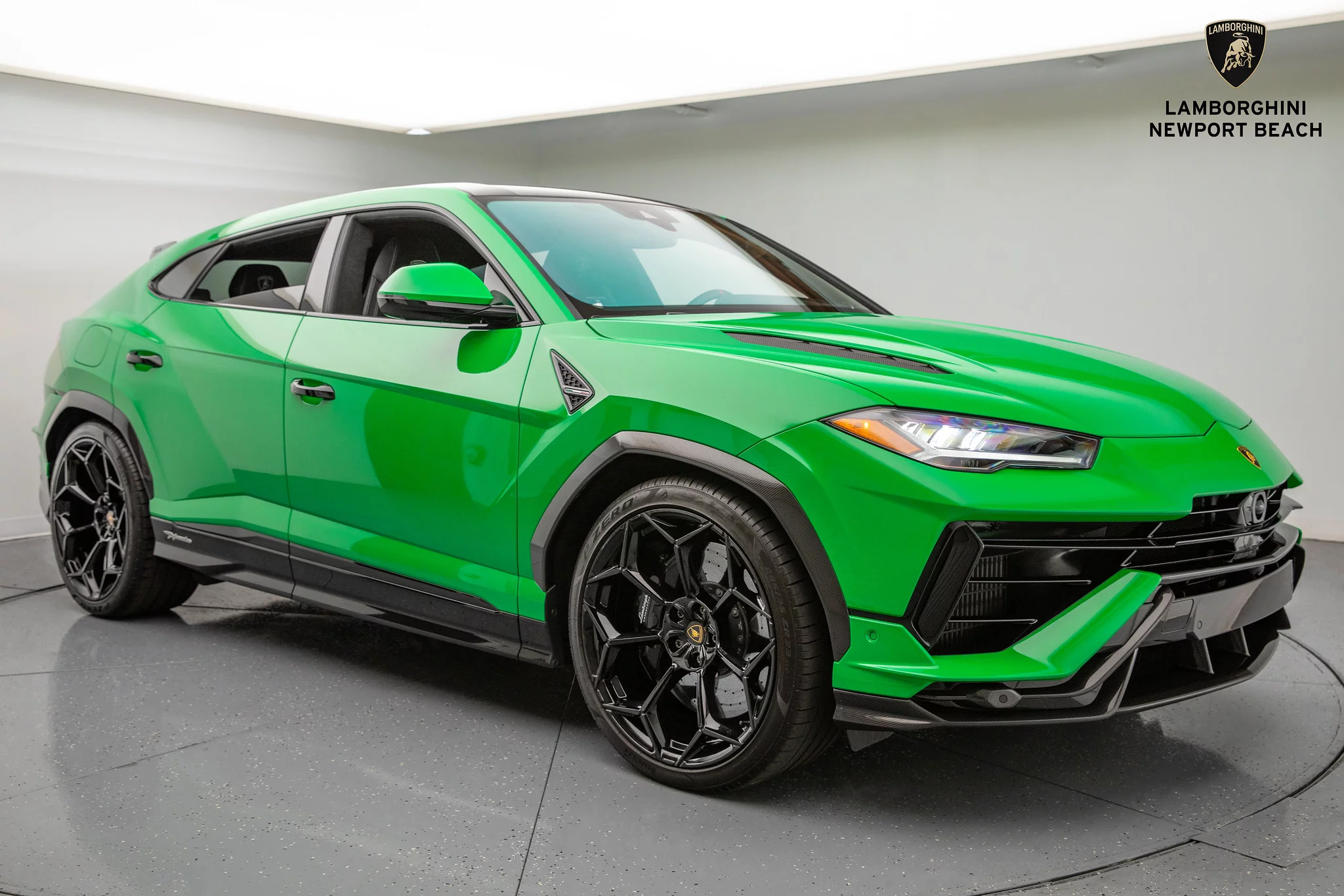 Verde Viper Lamborghini Urus