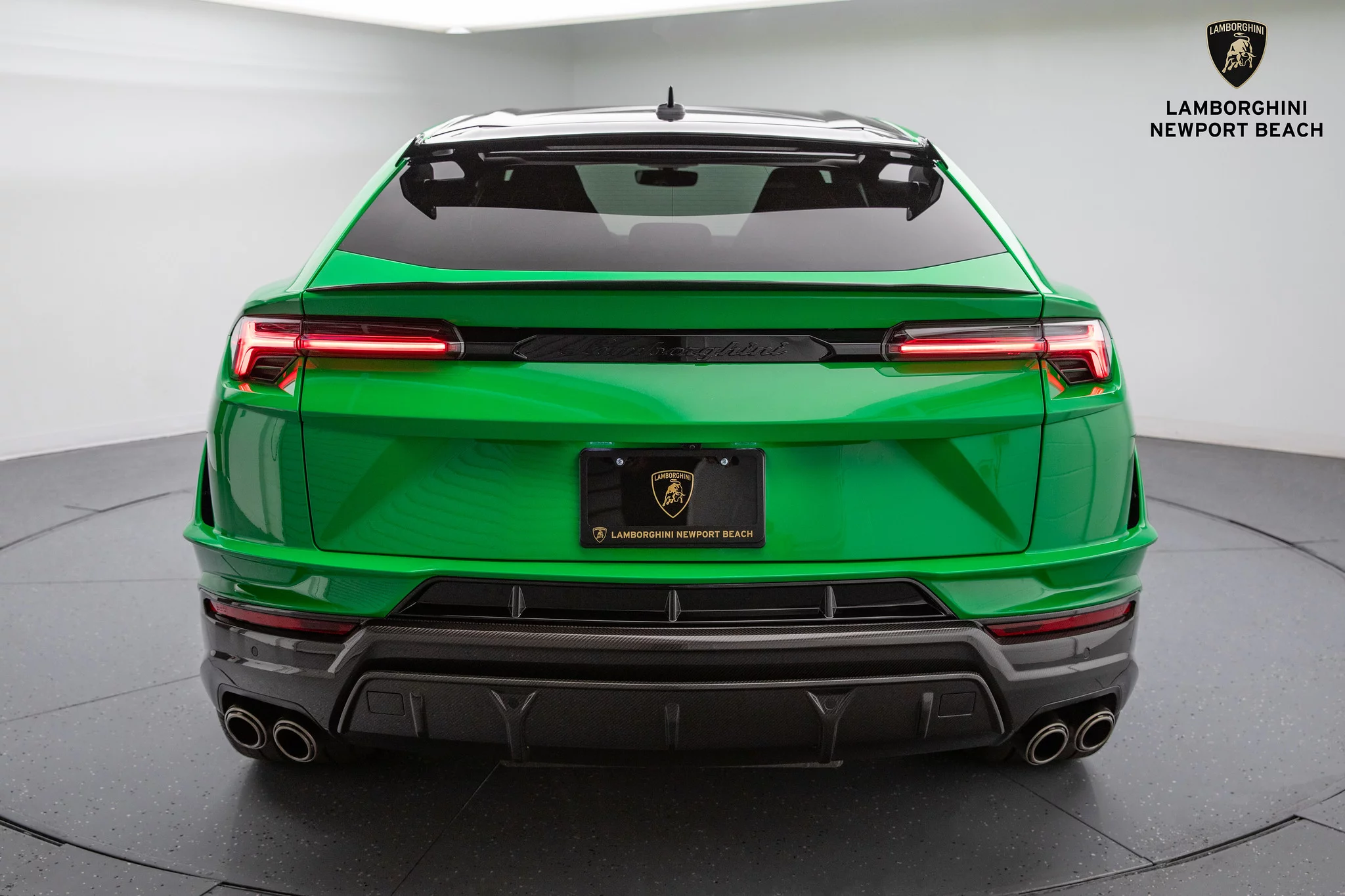 Verde Viper Lamborghini Urus