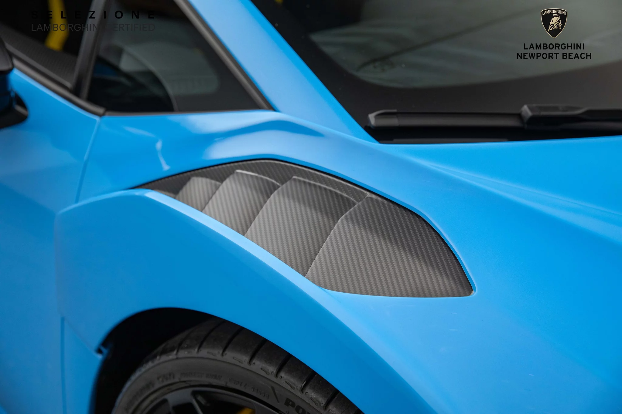 Blu Cepheus Lamborghini Huracán