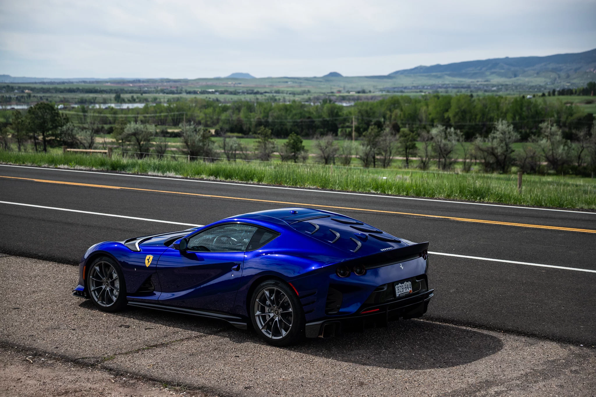 Blu Torrice Ferrari 812