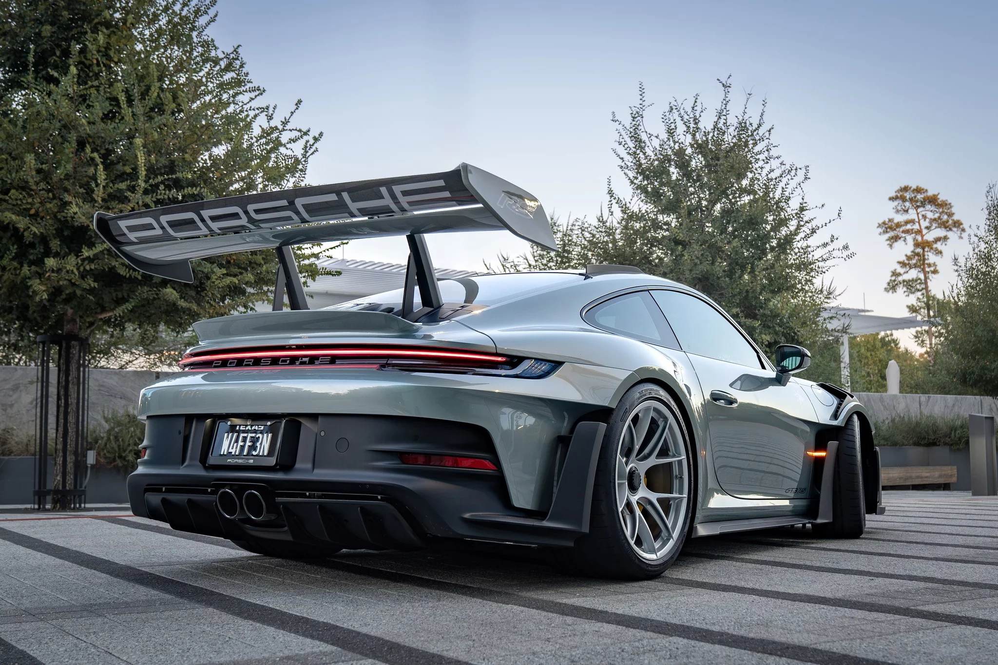 Fish Silver Grey Metallic Porsche 911 GT3 RS
