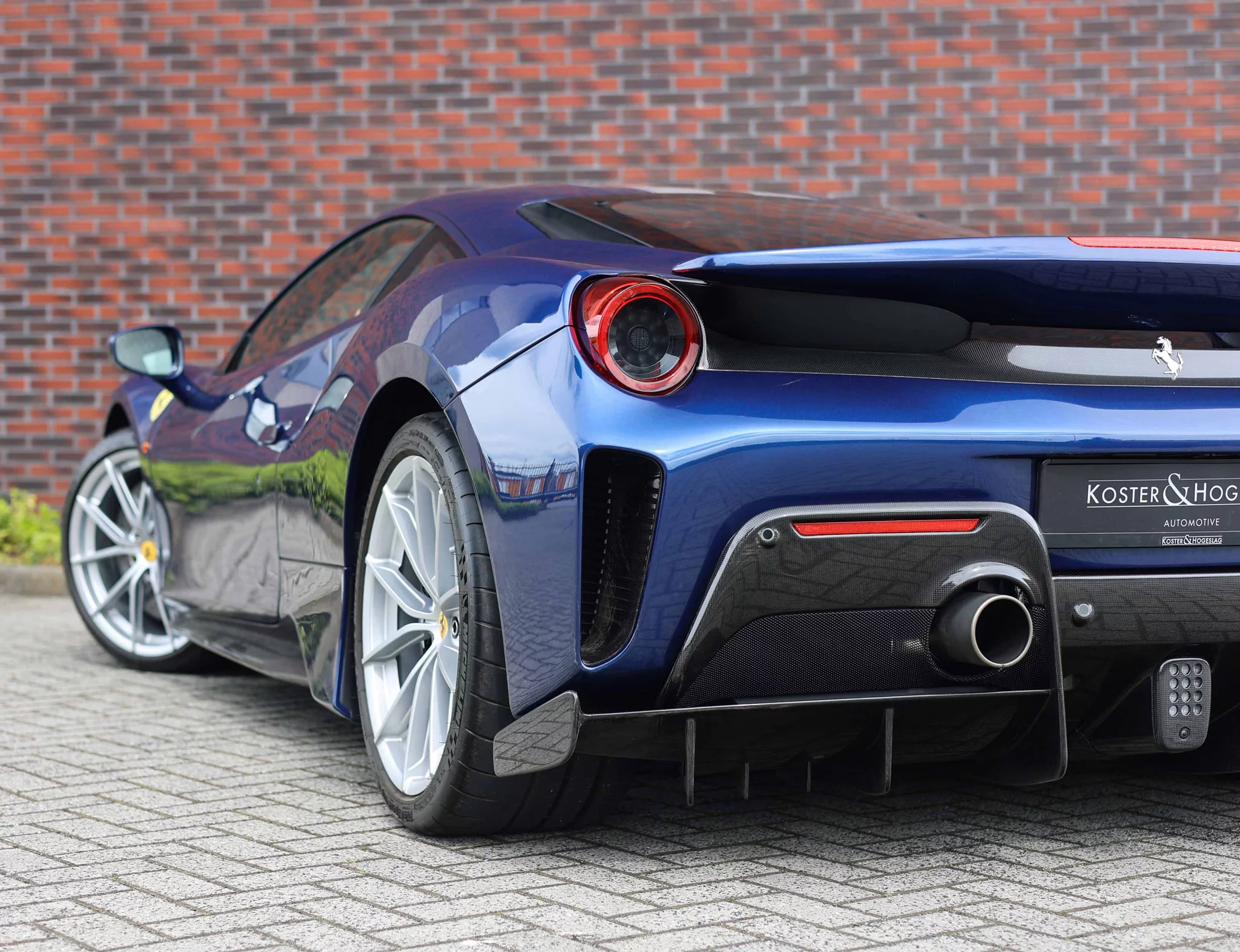 Blu Tour de France 70 Ferrari 488