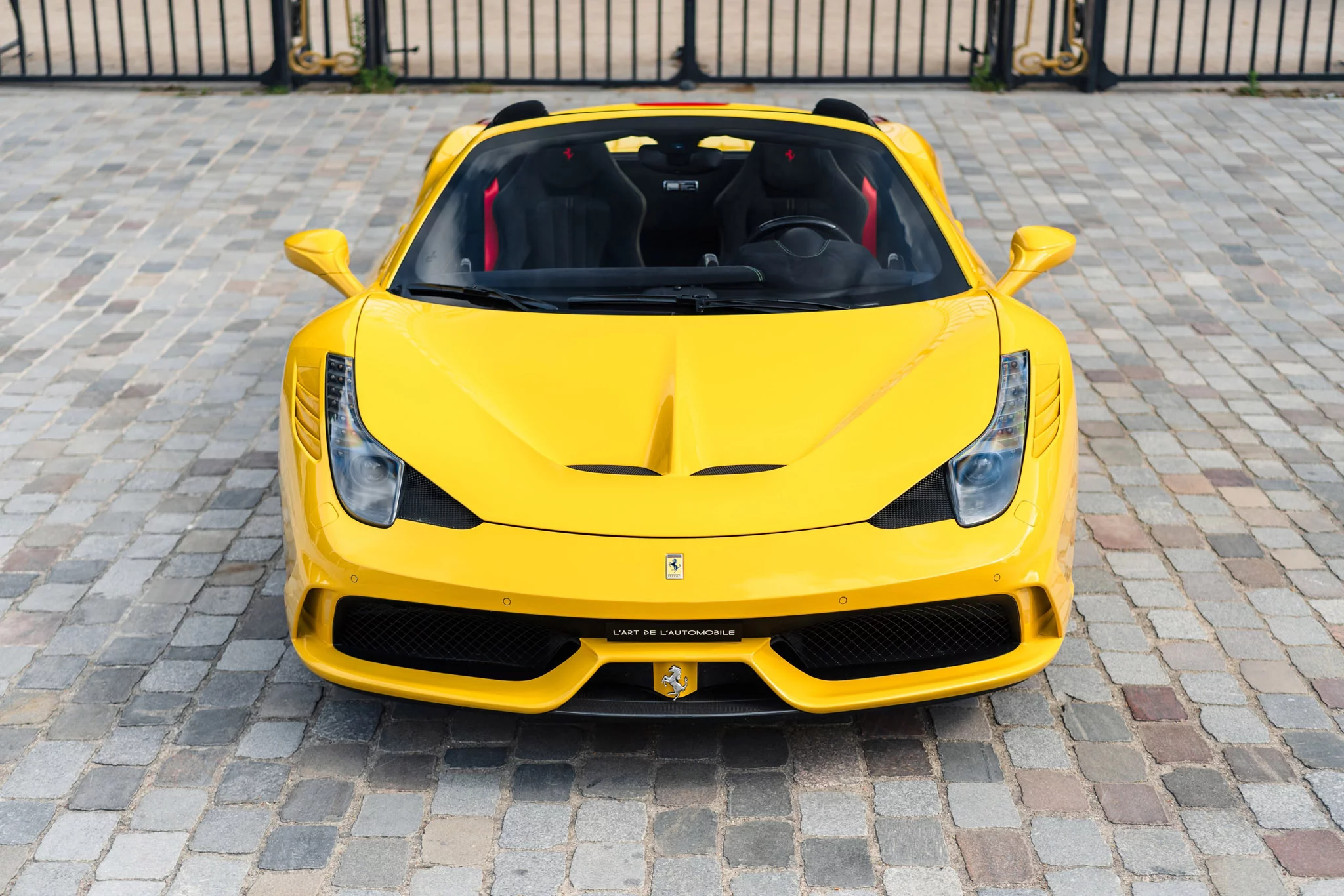 Giallo Modena Ferrari 458