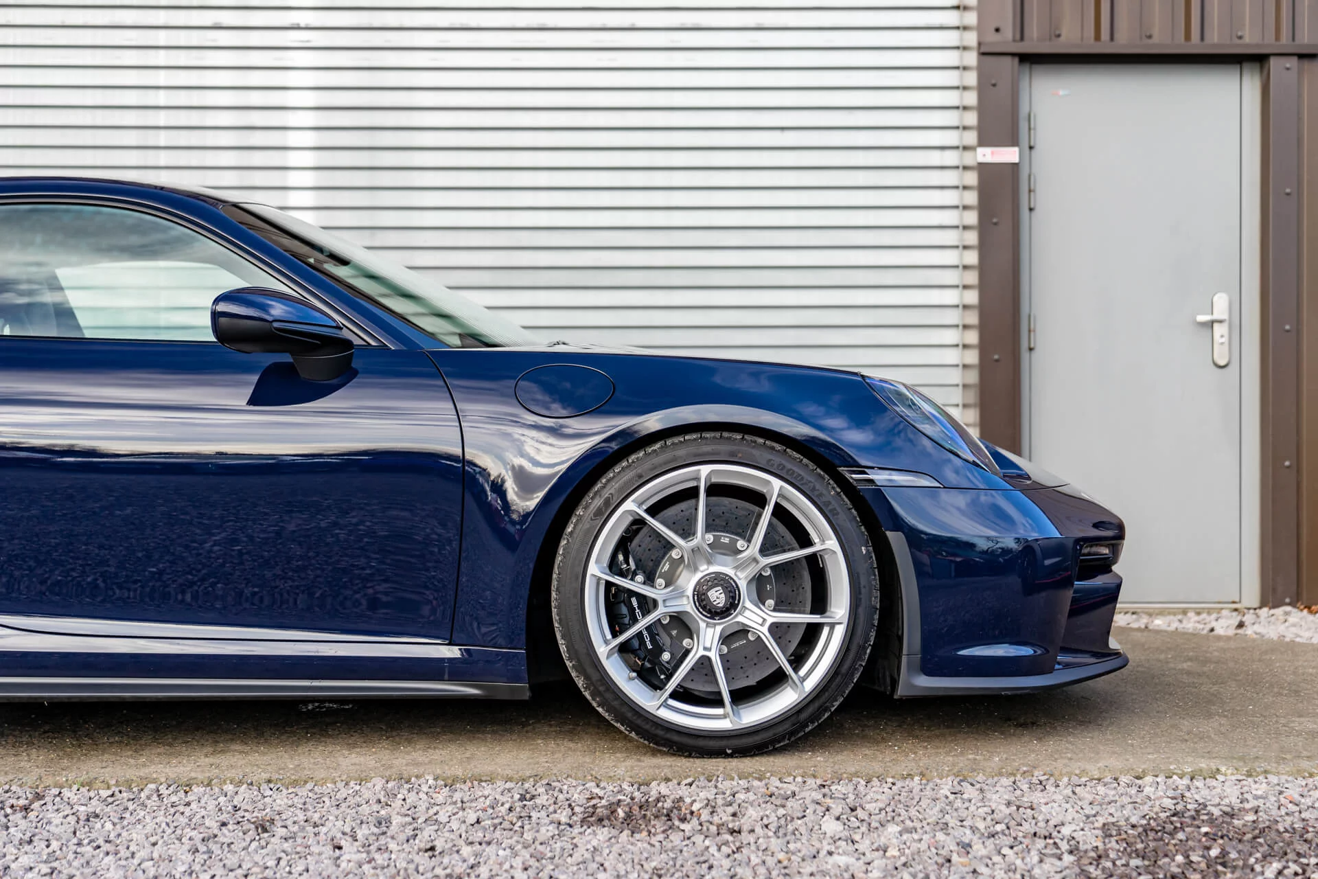 Dark Sea Blue Porsche 911 GT3