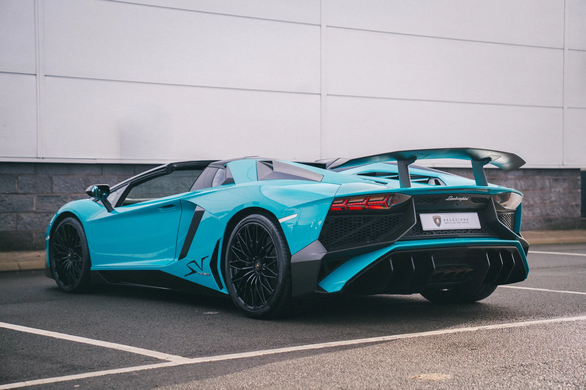 Blu Glauco Lamborghini Aventador