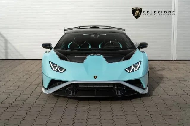 Celeste Sufax Lamborghini Huracán
