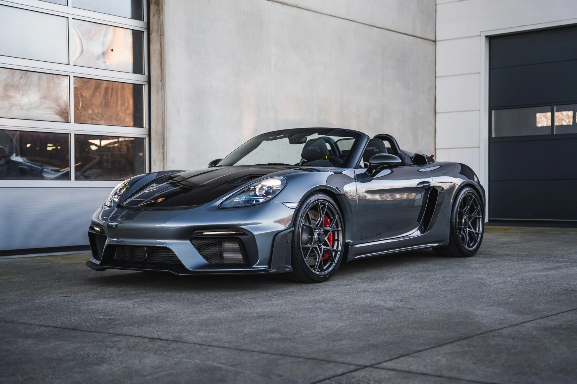 Vanadium Grey Metallic Porsche 718 Spyder RS