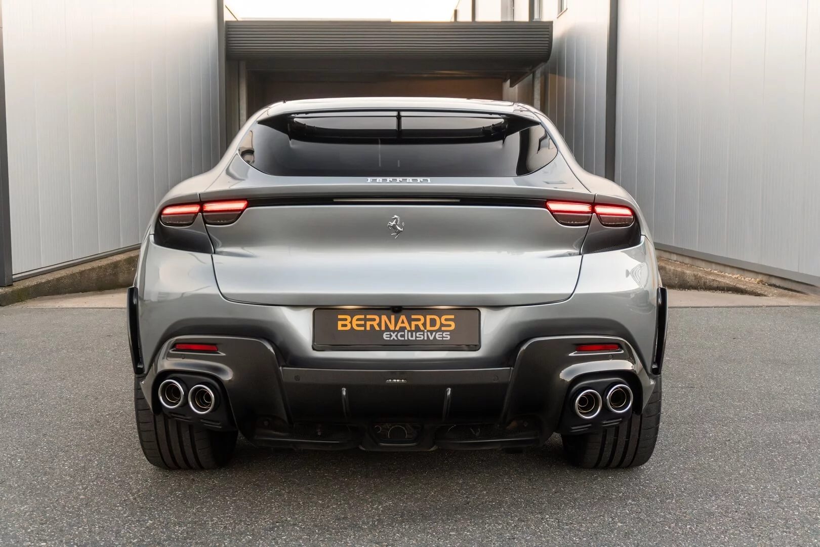 Grigio Titanio Ferrari Purosangue