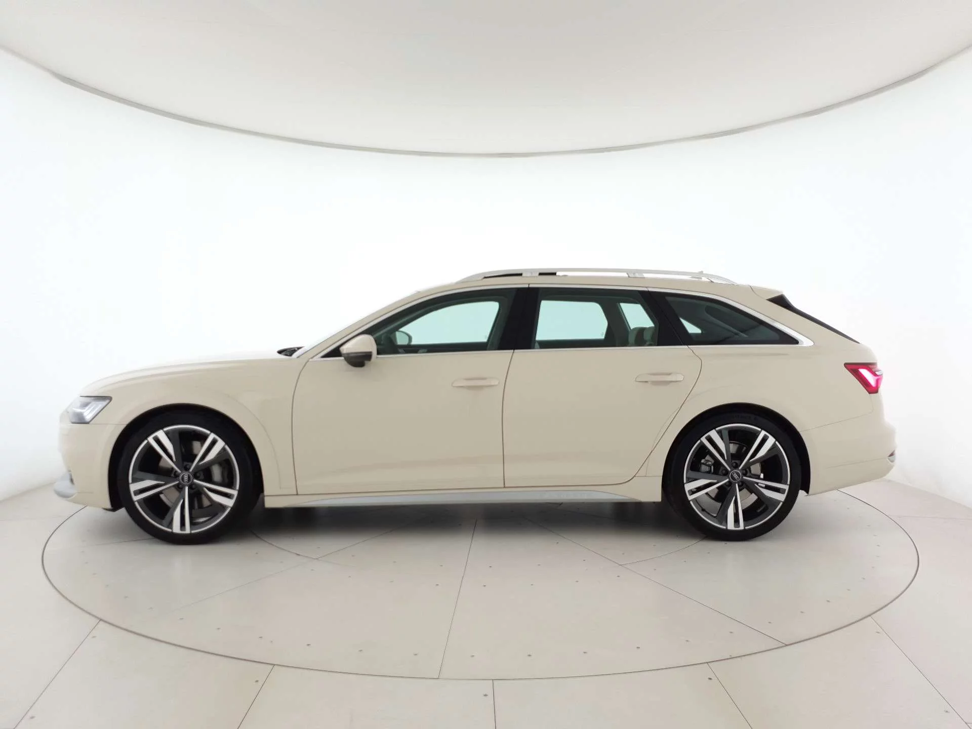 Magnolia Audi A6