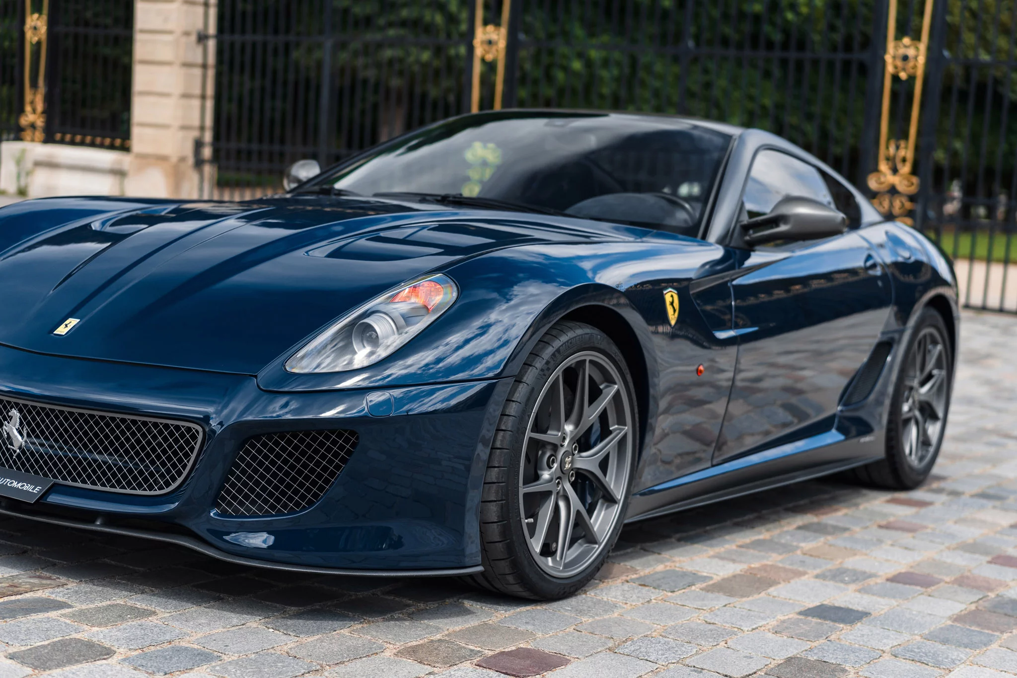 Blu Scozia Ferrari 599