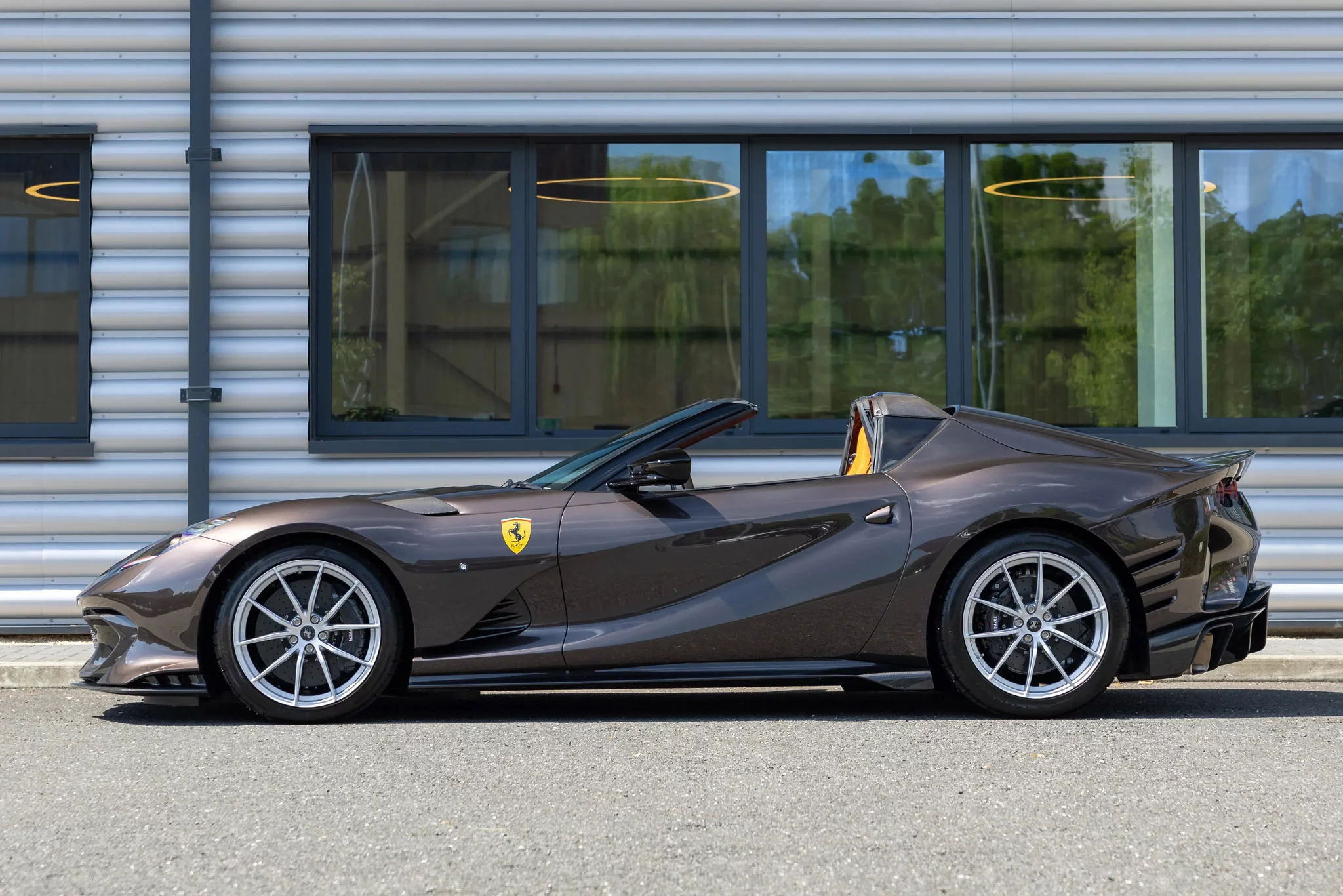 Brunito Ferrari 812