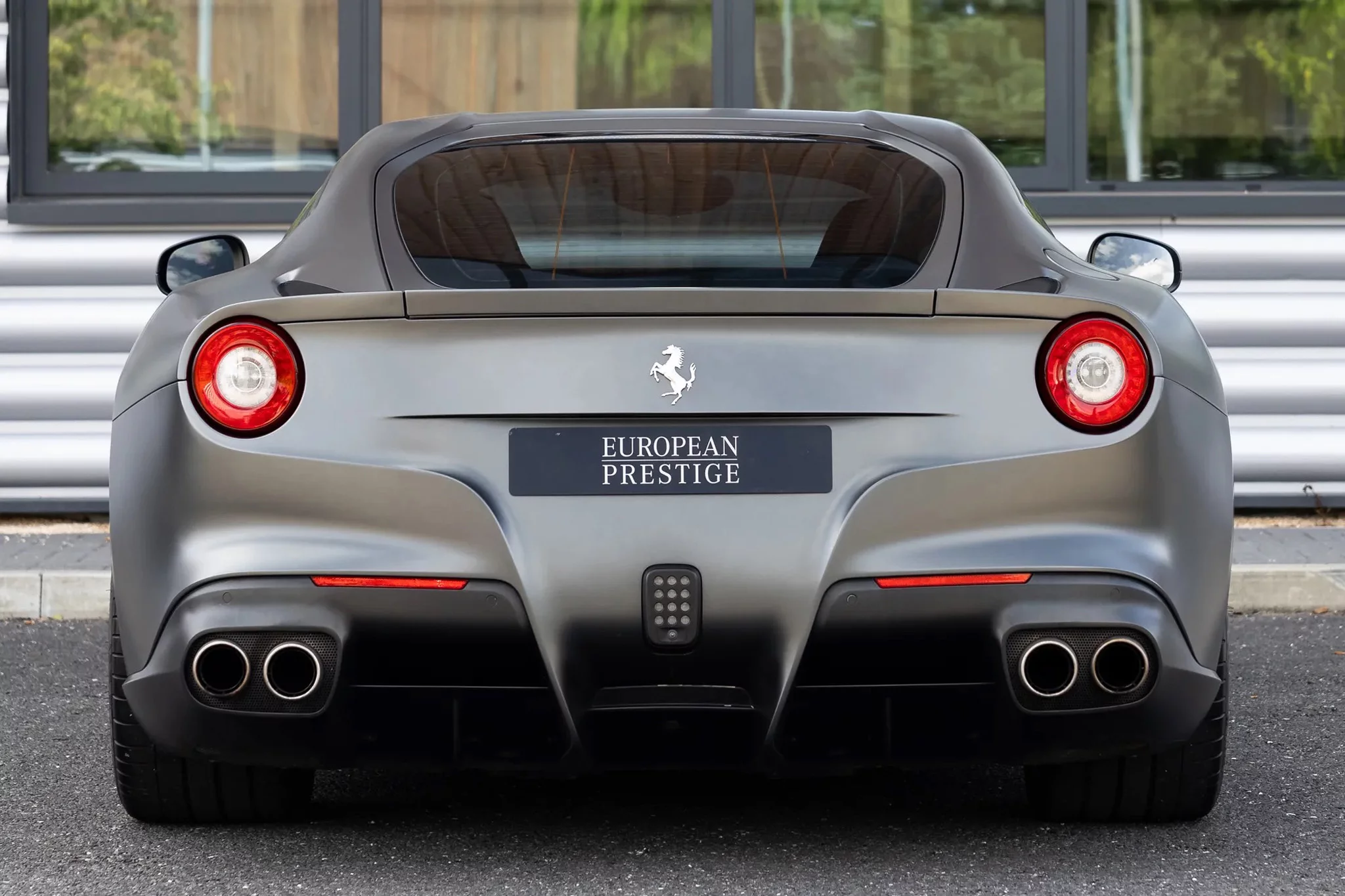 Grigio Silverstone Opaco Ferrari F12