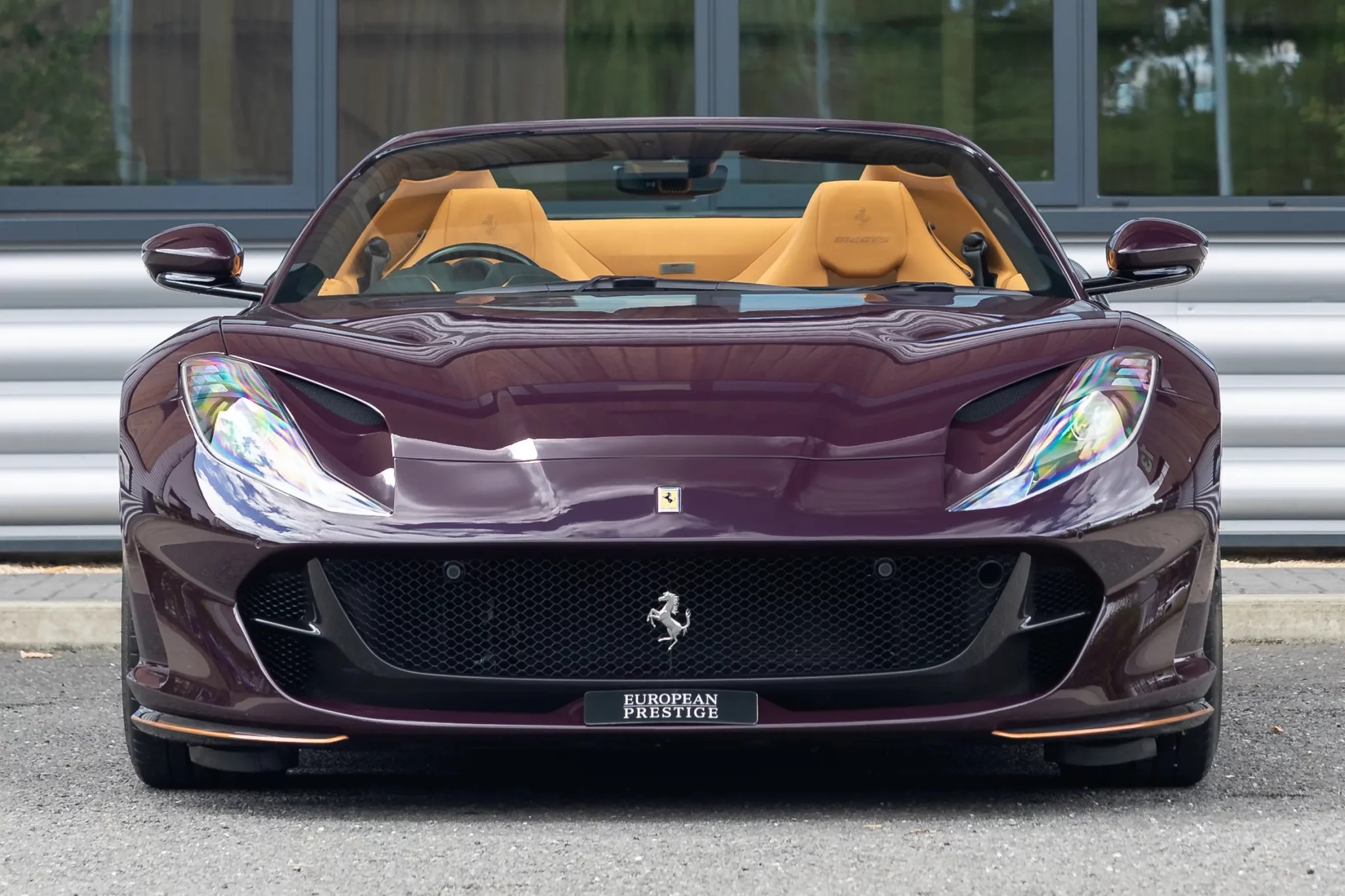 Vinaccia Ferrari 812