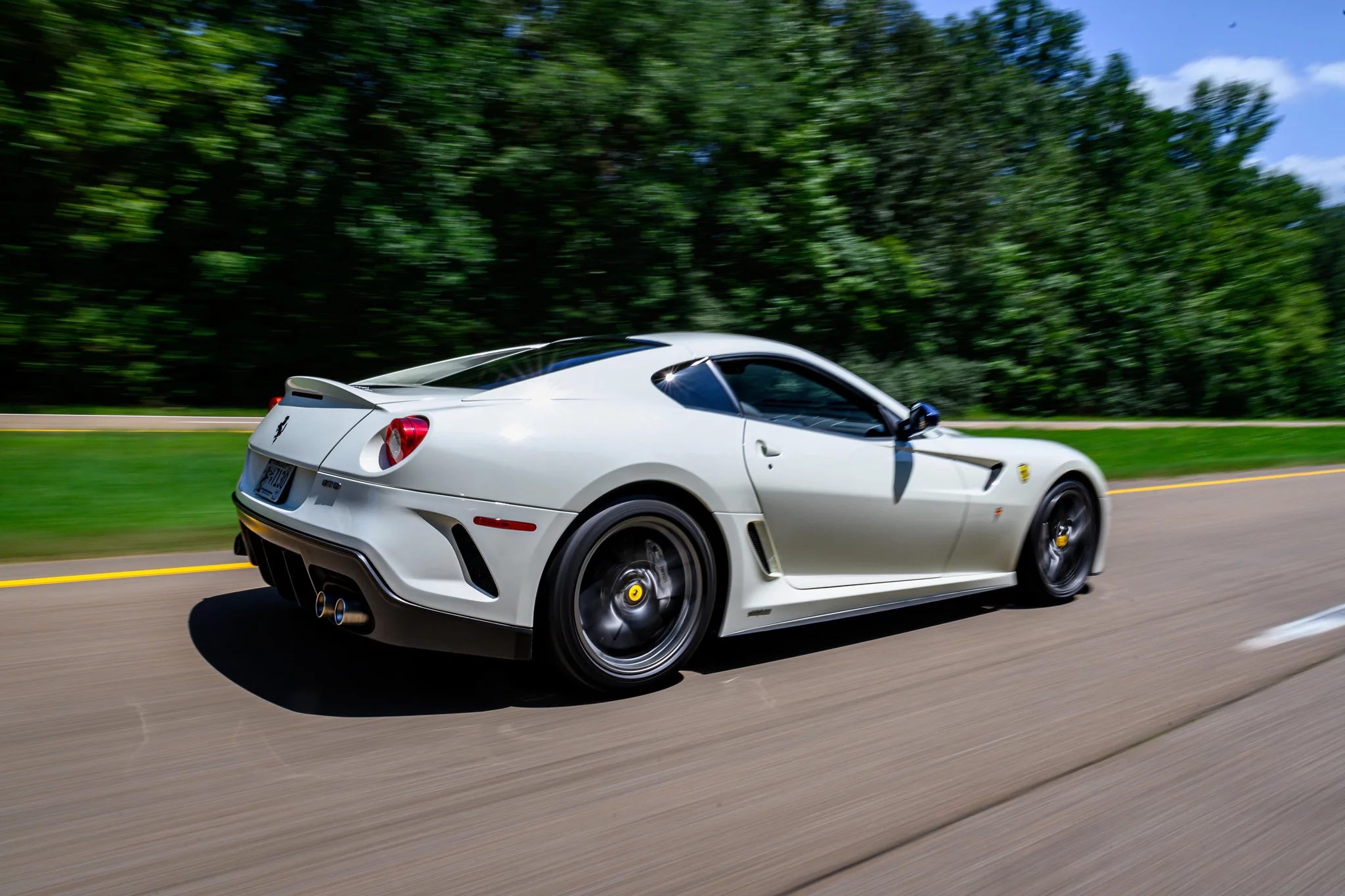Bianco Avus Ferrari 599