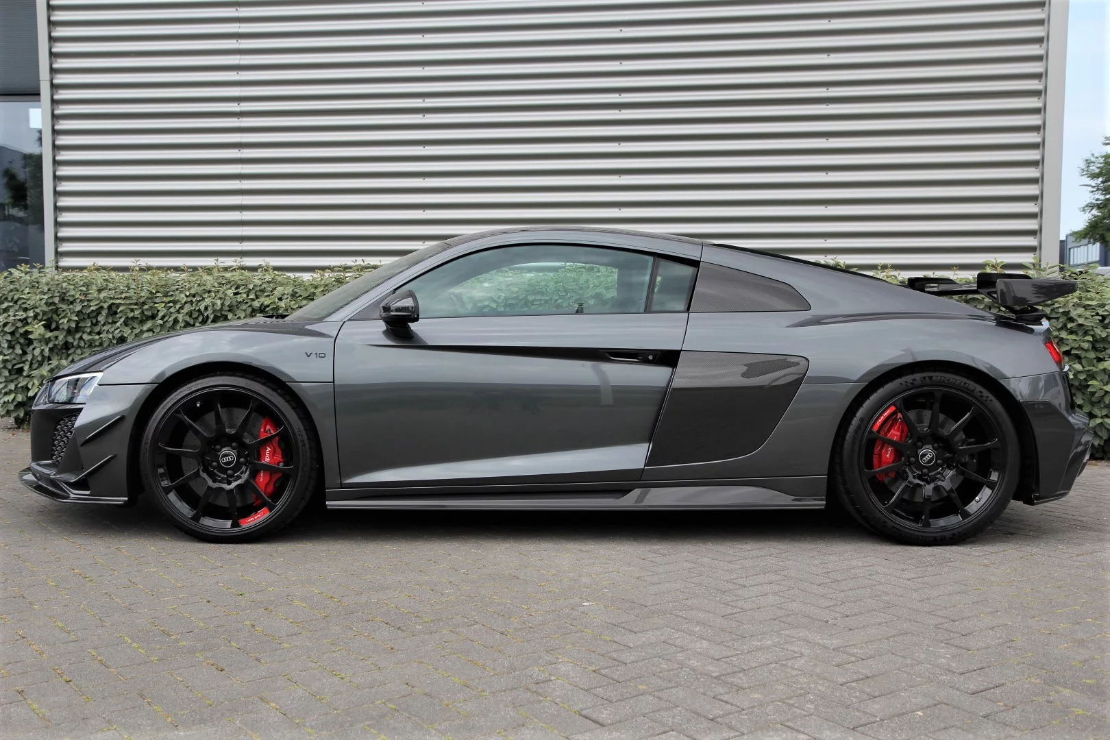 Daytona Grey Audi R8
