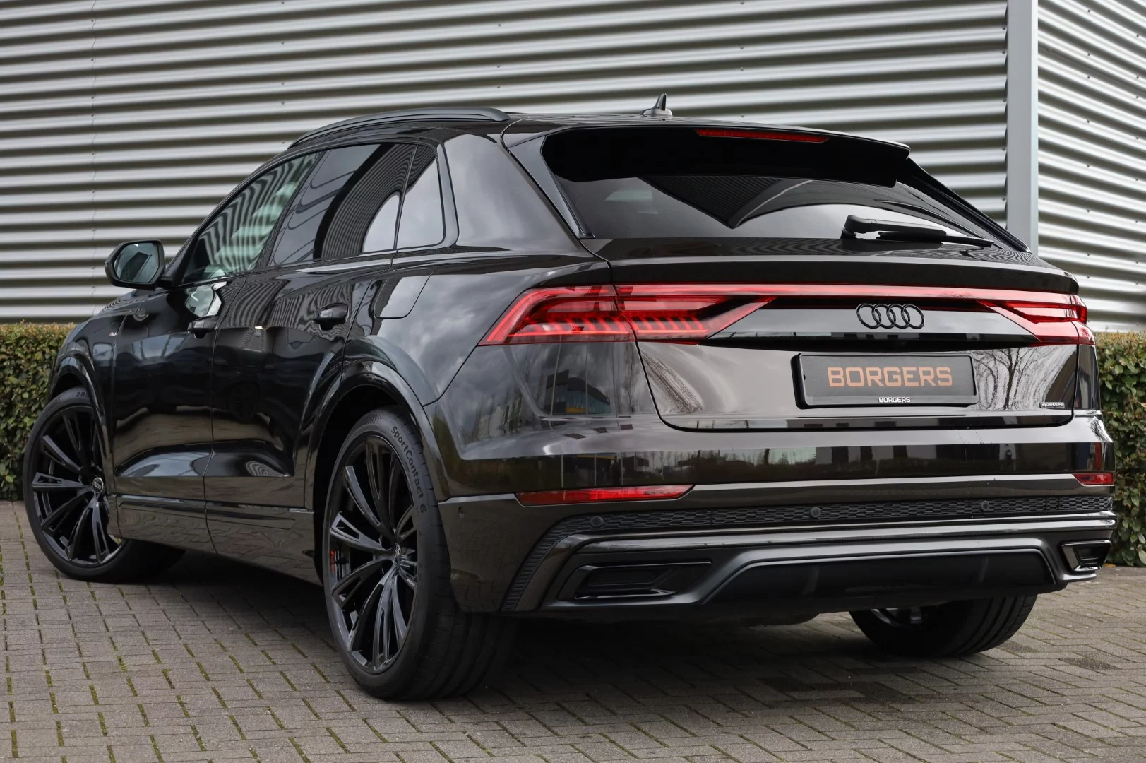 Tamarind Brown Audi Q8
