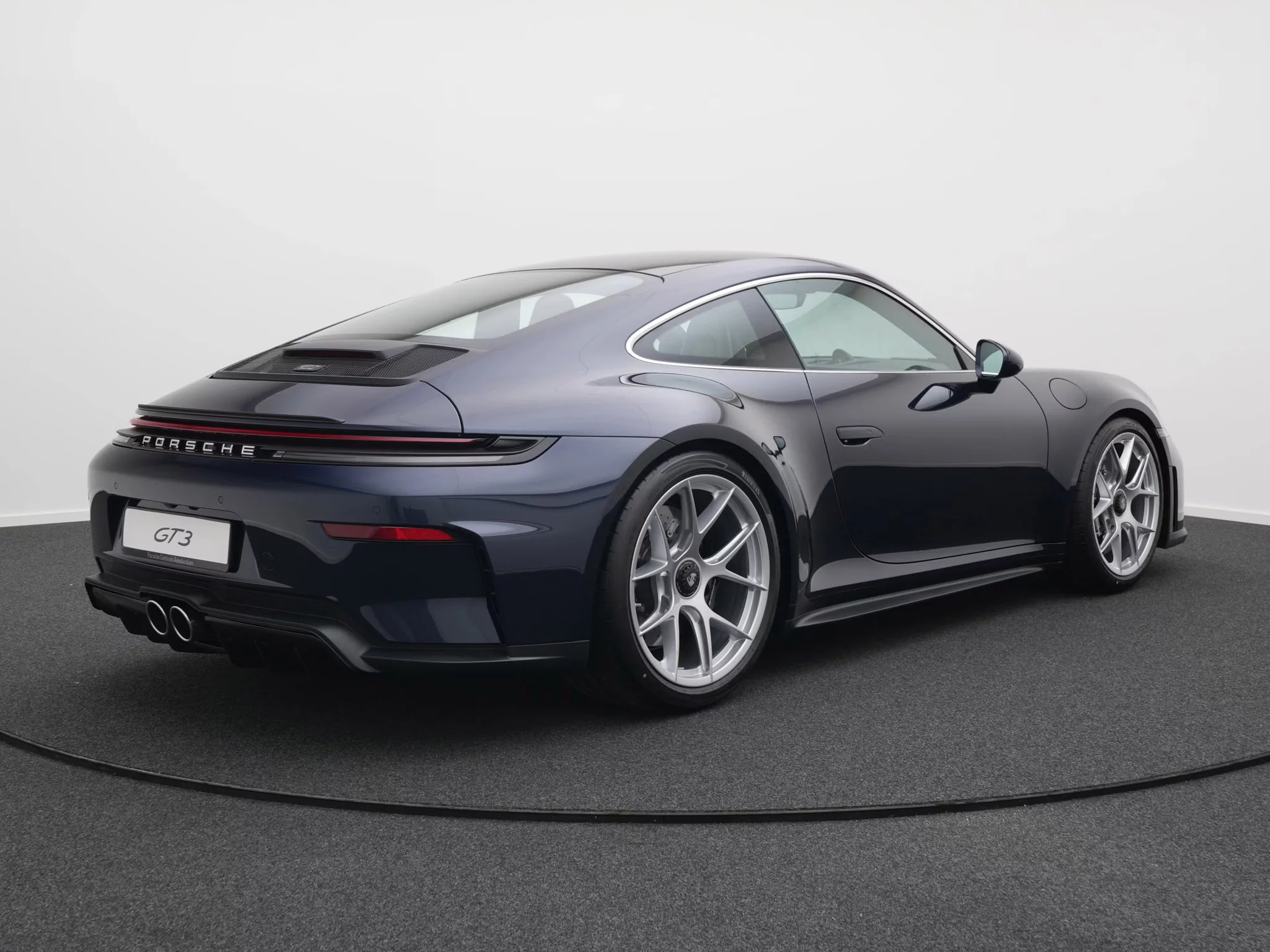 Night Blue Metallic Porsche 911 GT3