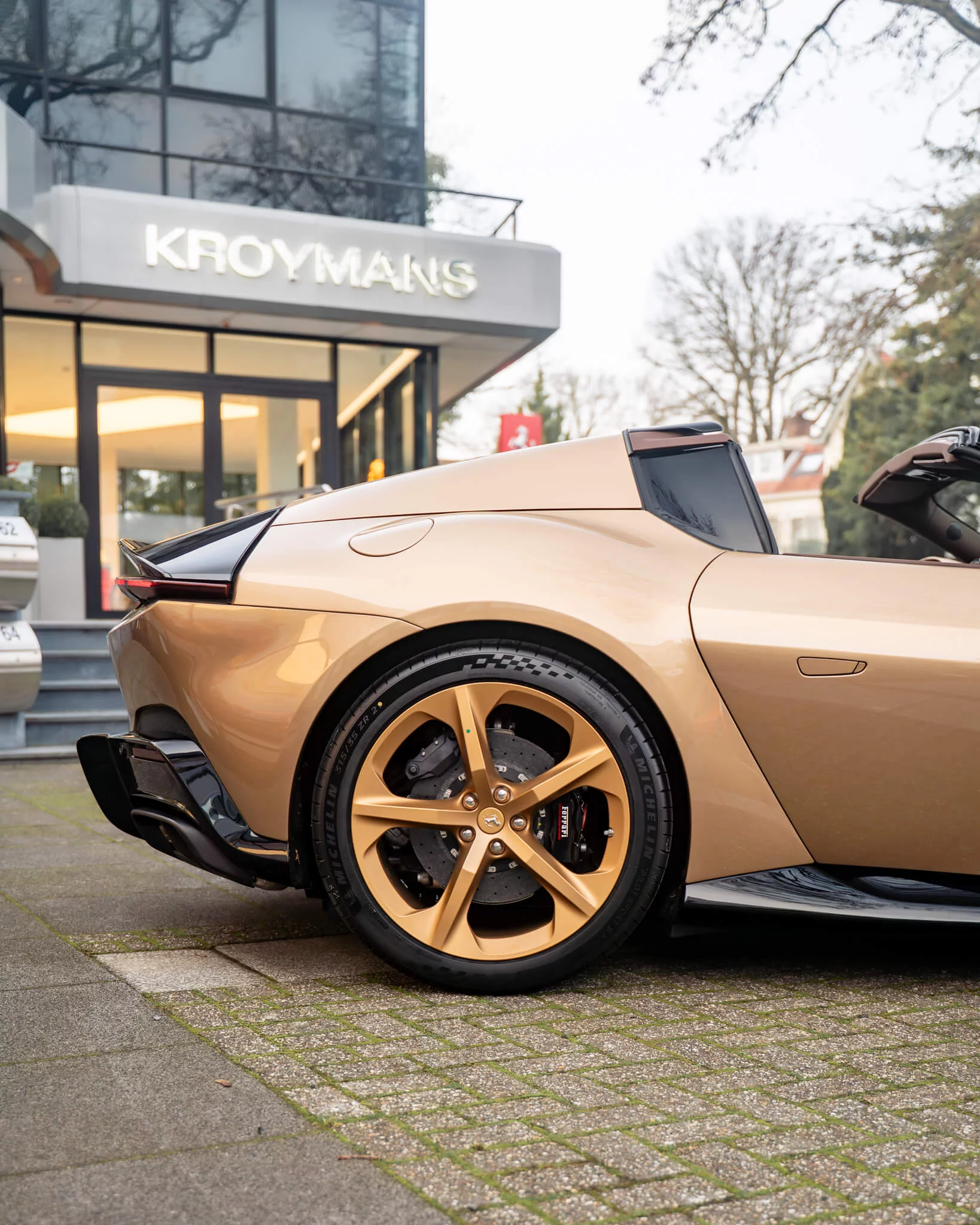 Oro Baviera Ferrari 12Cilindri