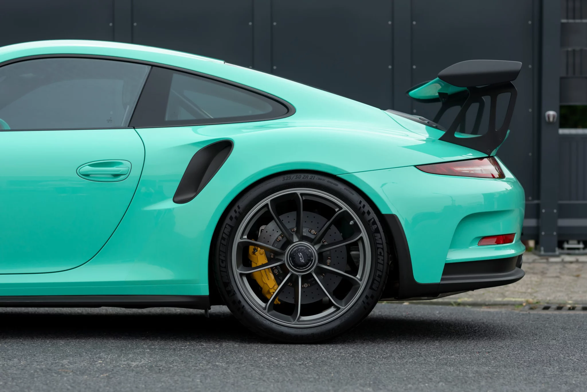 Mint Green Porsche 911 GT3 RS