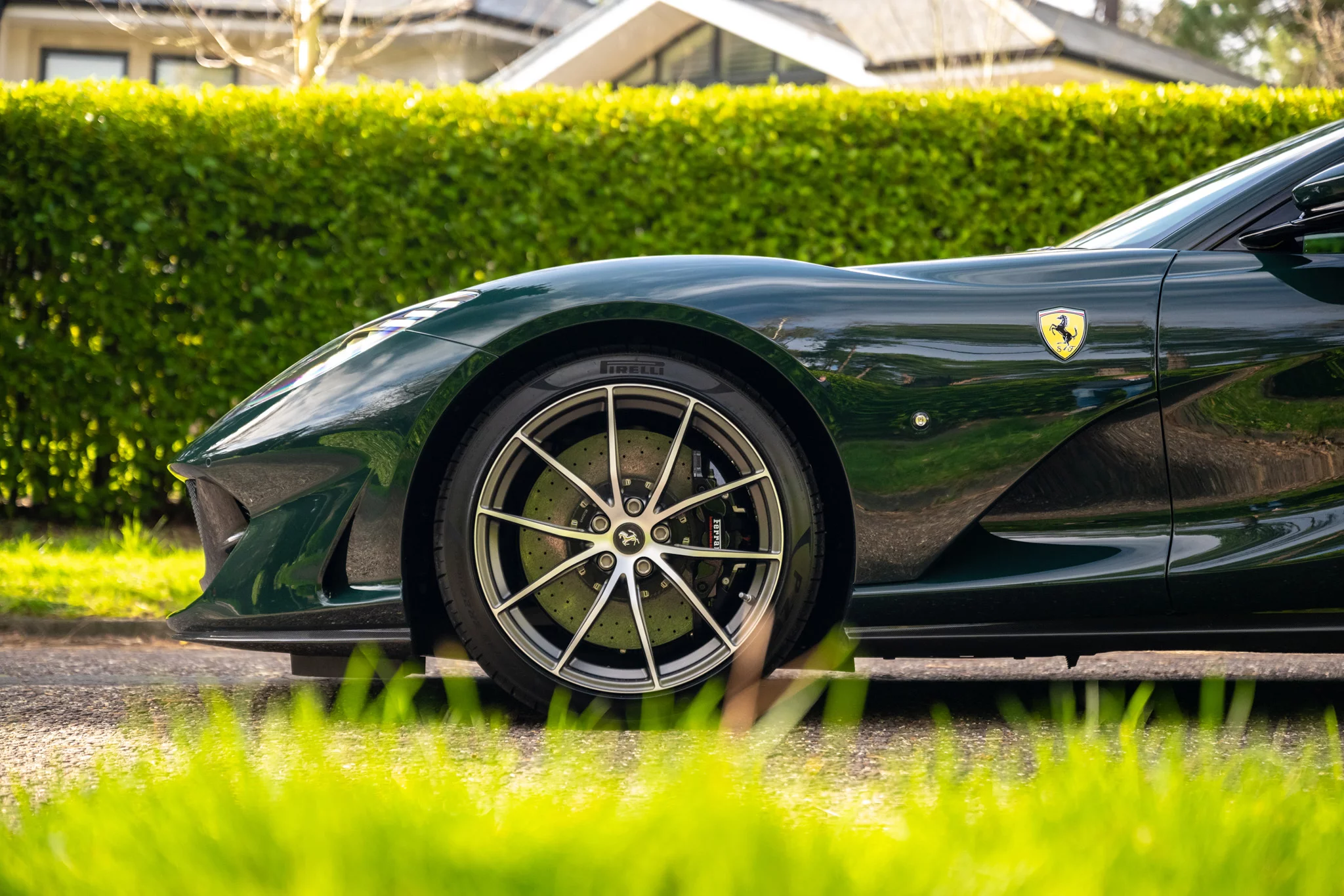 Verde British Racing Ferrari 812