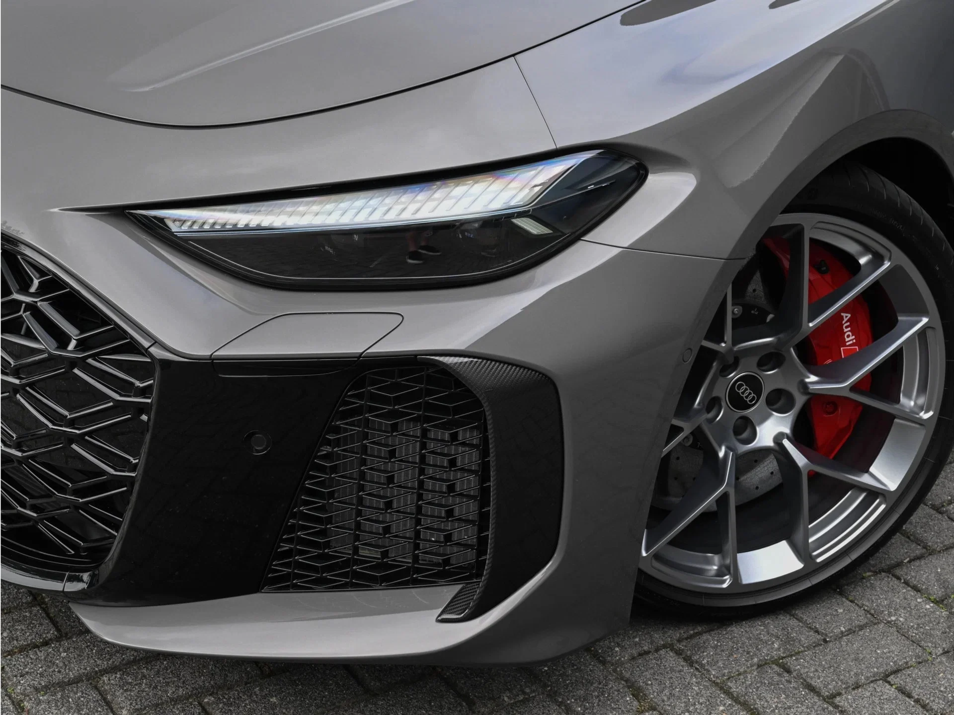 Plateau Grey Audi RS5