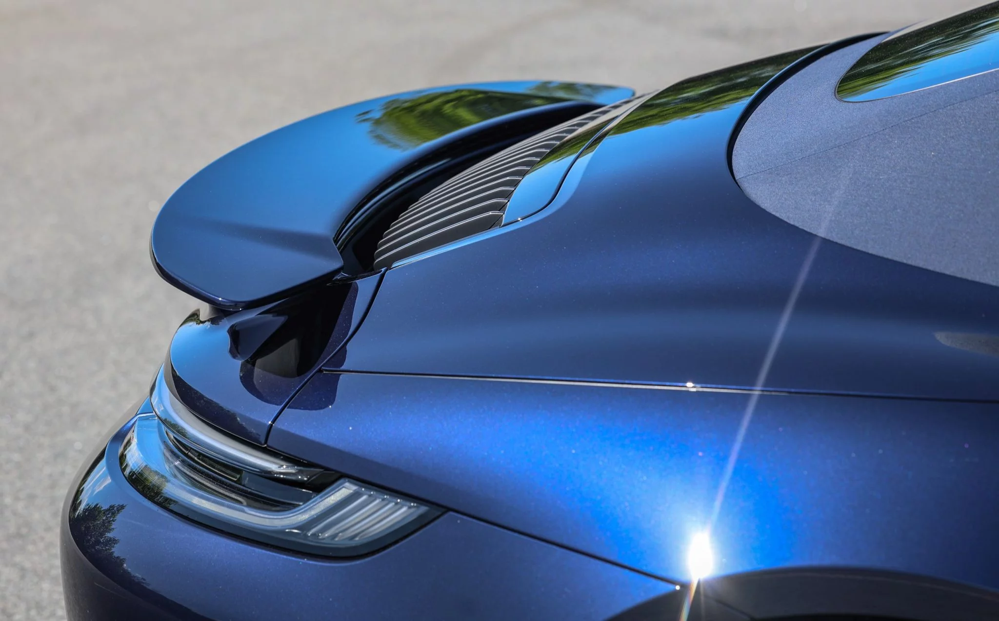 Night Blue Metallic Porsche 911 Turbo