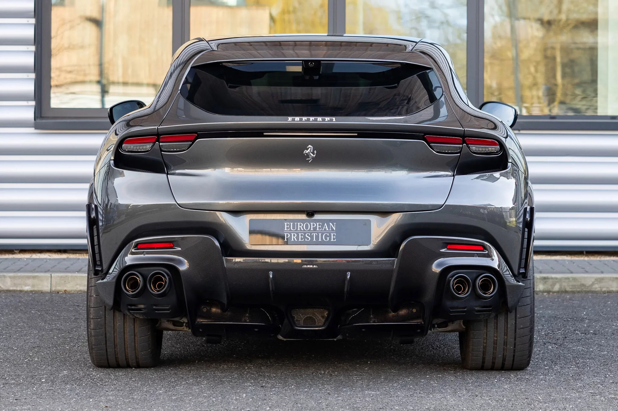 Grigio Silverstone Ferrari Purosangue