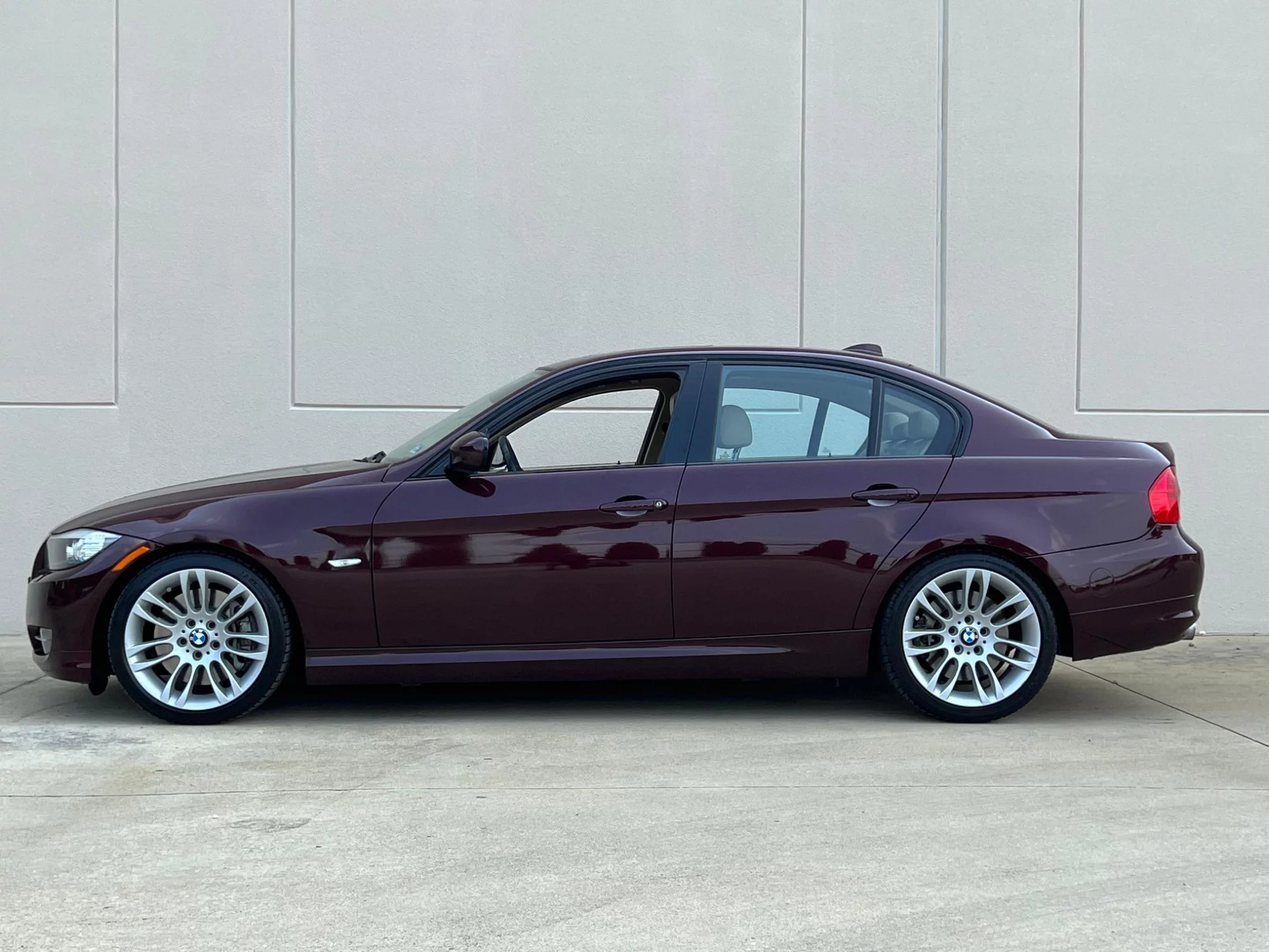 Barbera Red BMW 3 Series