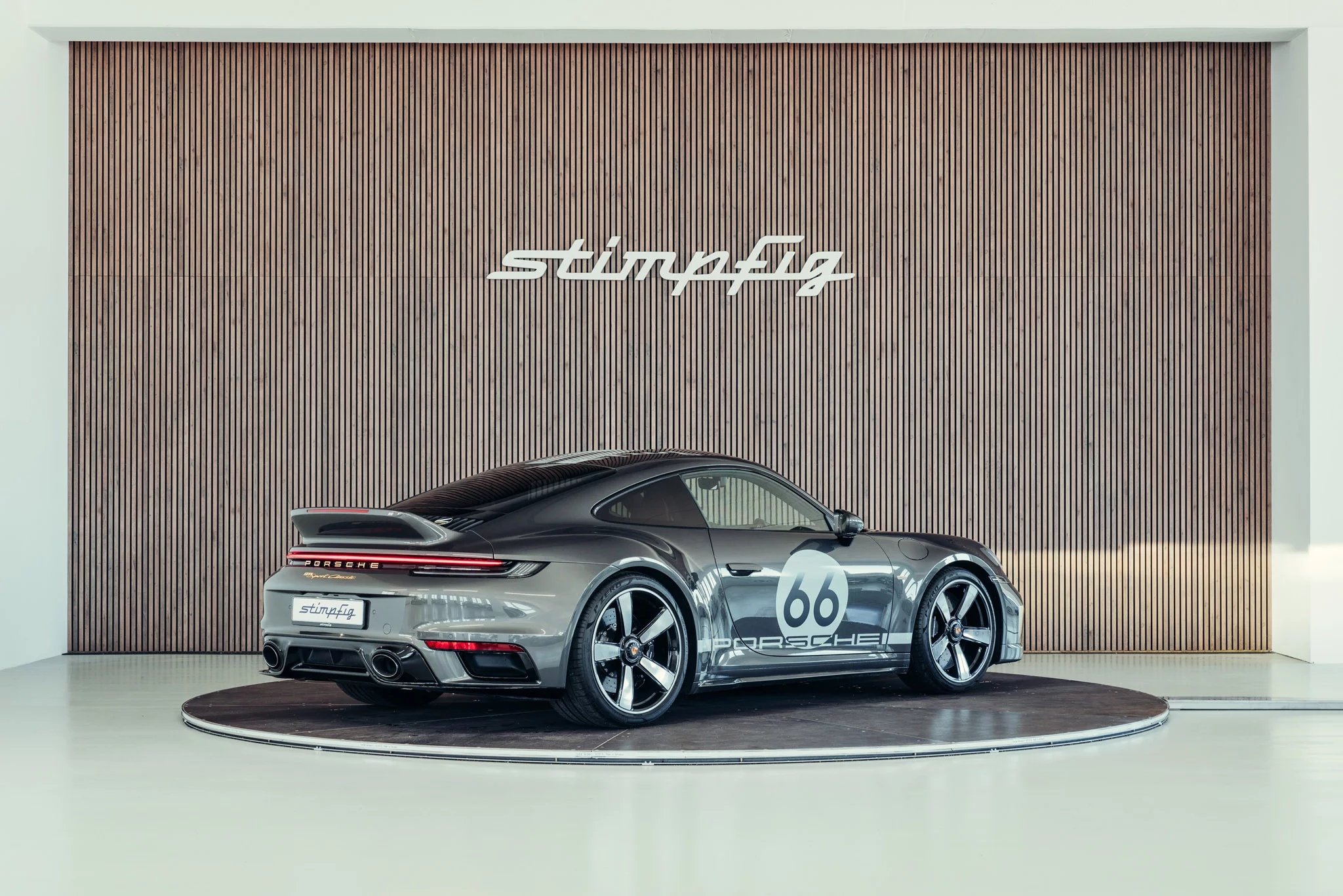 Agate Grey Metallic Porsche 911 Sport Classic