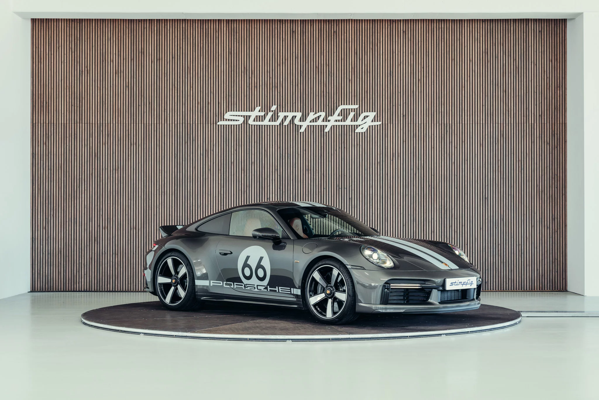 Agate Grey Metallic Porsche 911 Sport Classic