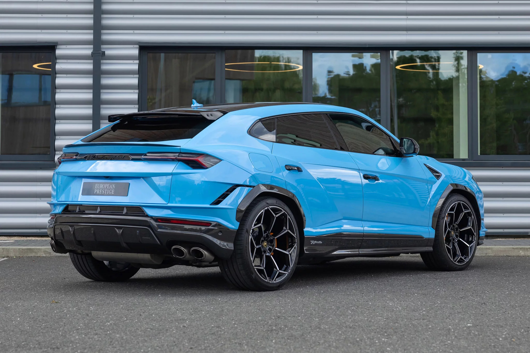 Blu Cepheus Lamborghini Urus