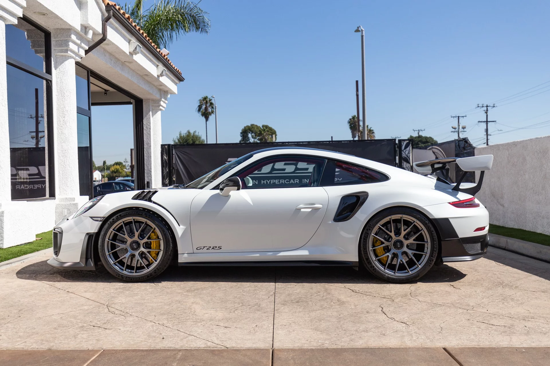 Oryx White Porsche 911 GT2 RS