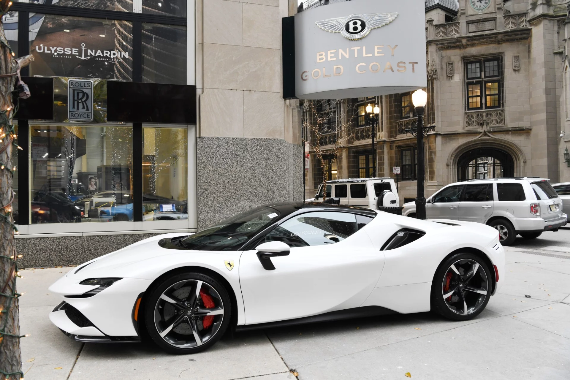 Bianco Sanae Ferrari SF90