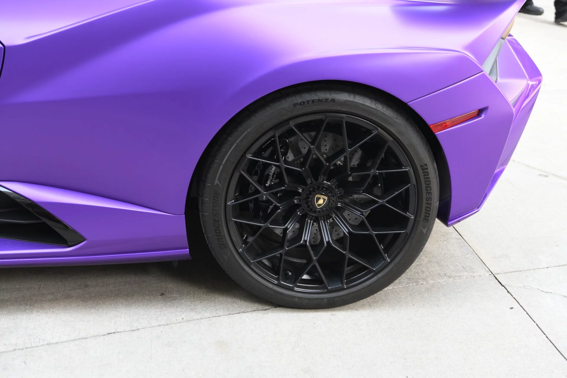 Viola Nebula Lamborghini Huracán