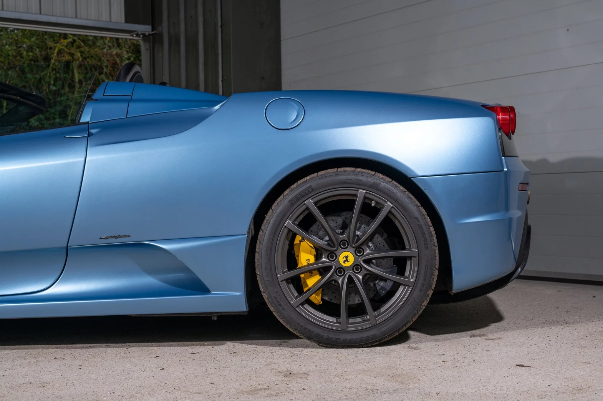 Avio Metallic Ferrari Scuderia Spider 16M