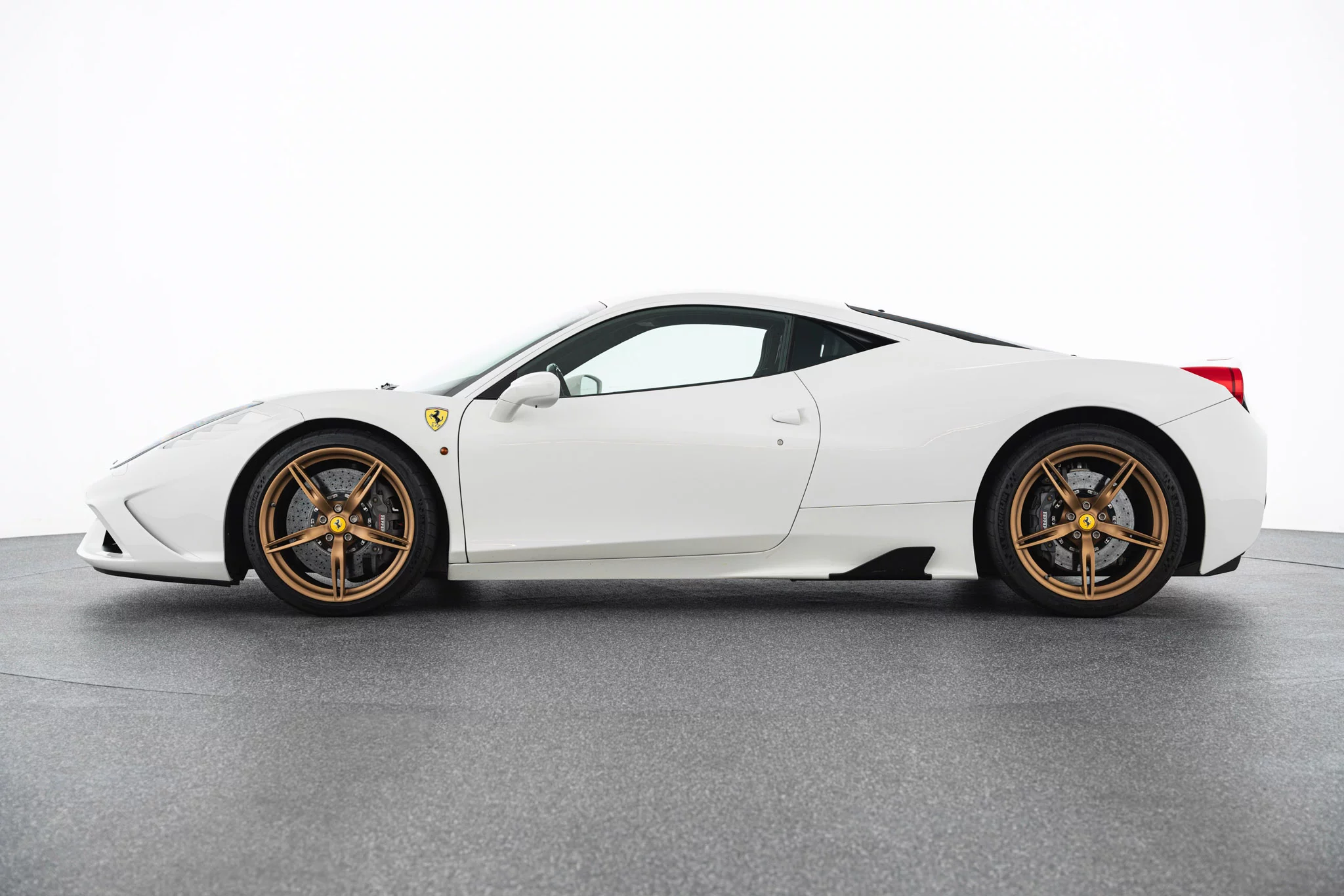Bianco Avus Ferrari 458