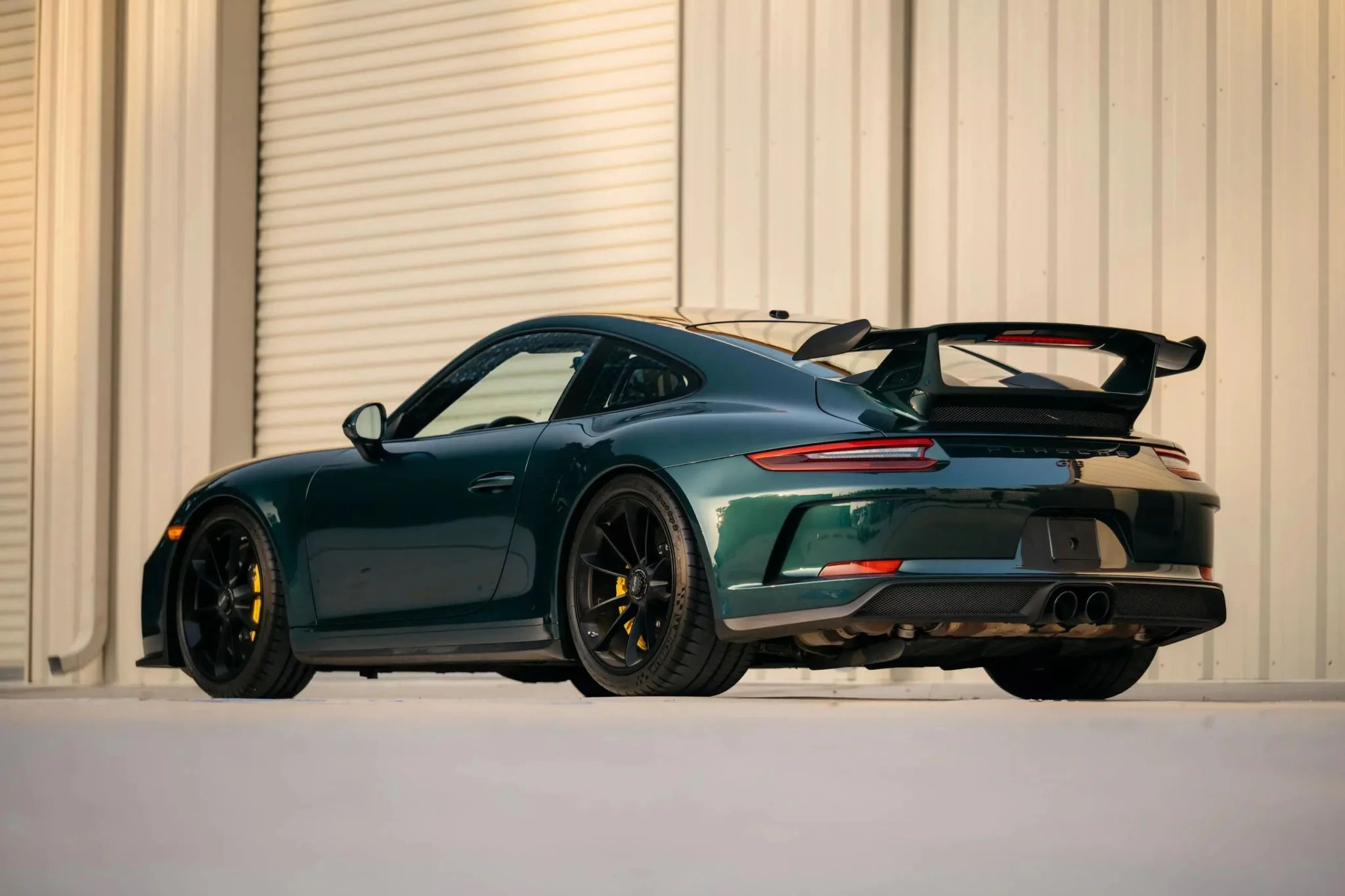 Jet Green Metallic Porsche 911 GT3