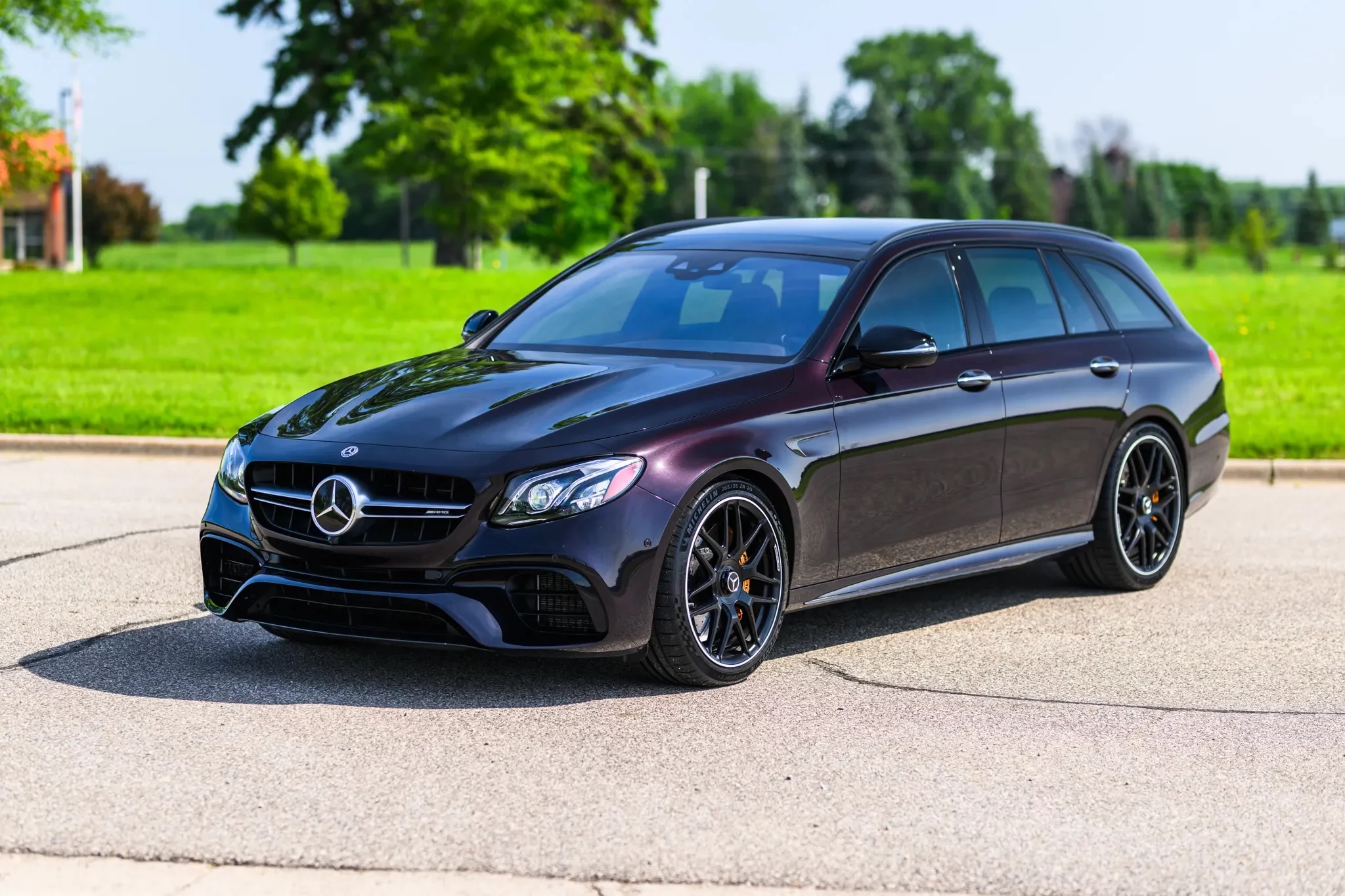 Northern Lights Violet Mercedes-AMG E 63